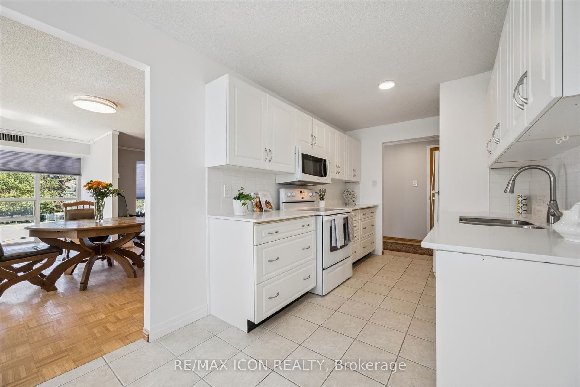 55 Blue Springs Drive, #311, Waterloo, Waterloo ON N2J 4T3 55 Blue Springs Drive, #311, Waterloo, Waterloo ON N2J 4T3
