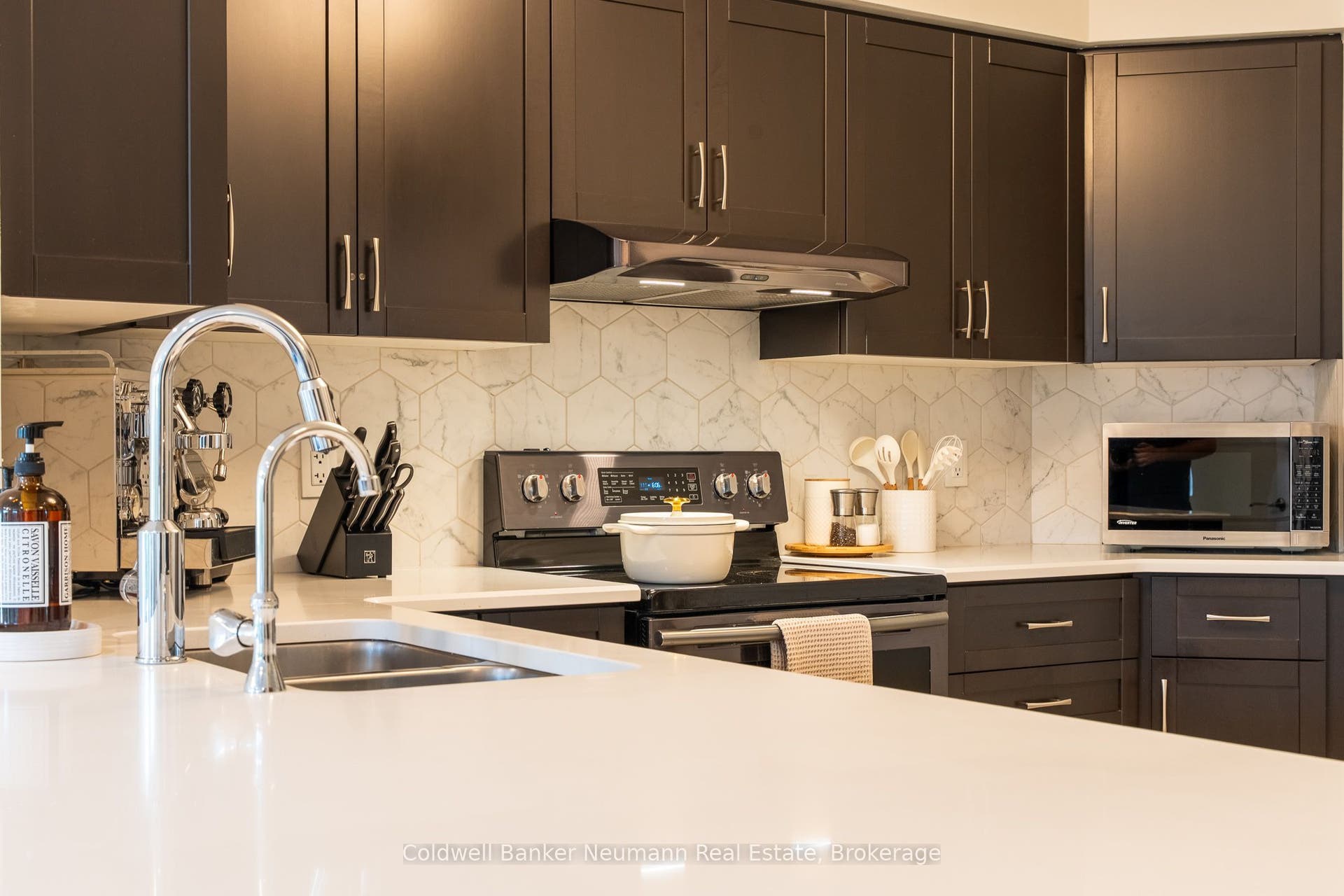 46 Darling Crescent, Guelph, Wellington ON N1L 1P8 46 Darling Crescent, Guelph, Wellington ON N1L 1P8