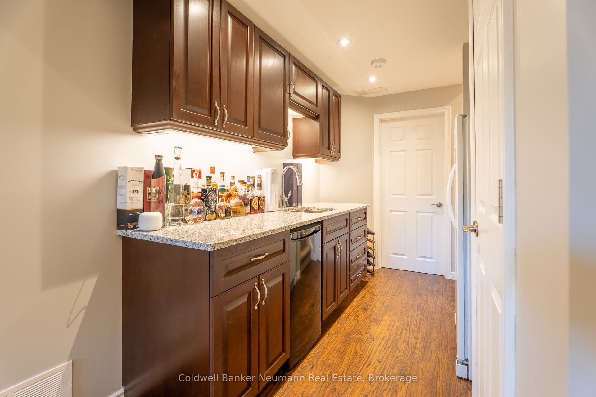 46 Darling Crescent, Guelph, Wellington ON N1L 1P8 46 Darling Crescent, Guelph, Wellington ON N1L 1P8