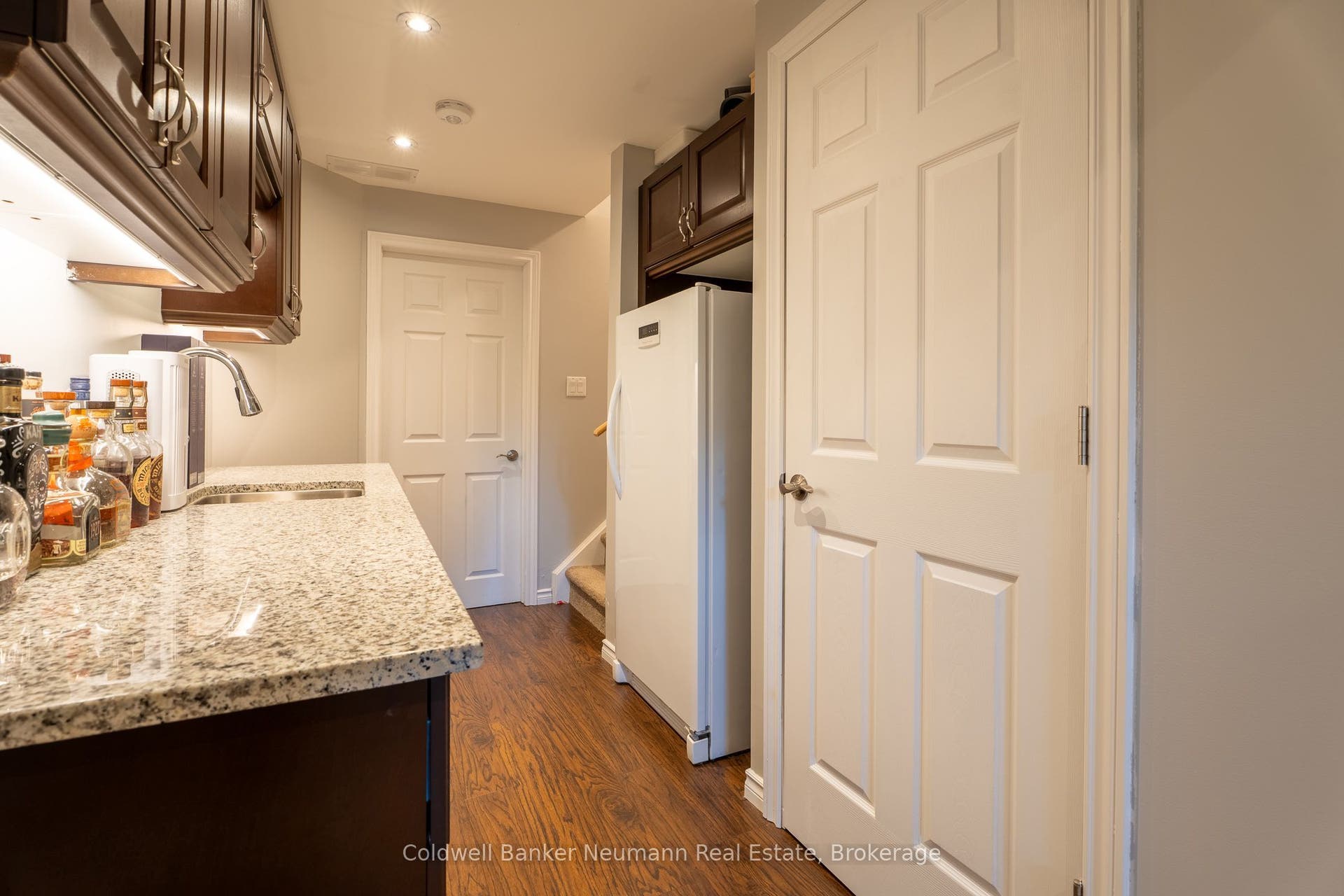 46 Darling Crescent, Guelph, Wellington ON N1L 1P8 46 Darling Crescent, Guelph, Wellington ON N1L 1P8