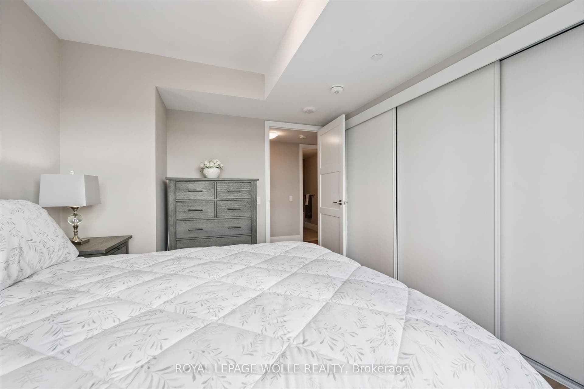 93 Arthur Street S, #618, Guelph, Wellington ON N1E 0T3 93 Arthur Street S, #618, Guelph, Wellington ON N1E 0T3