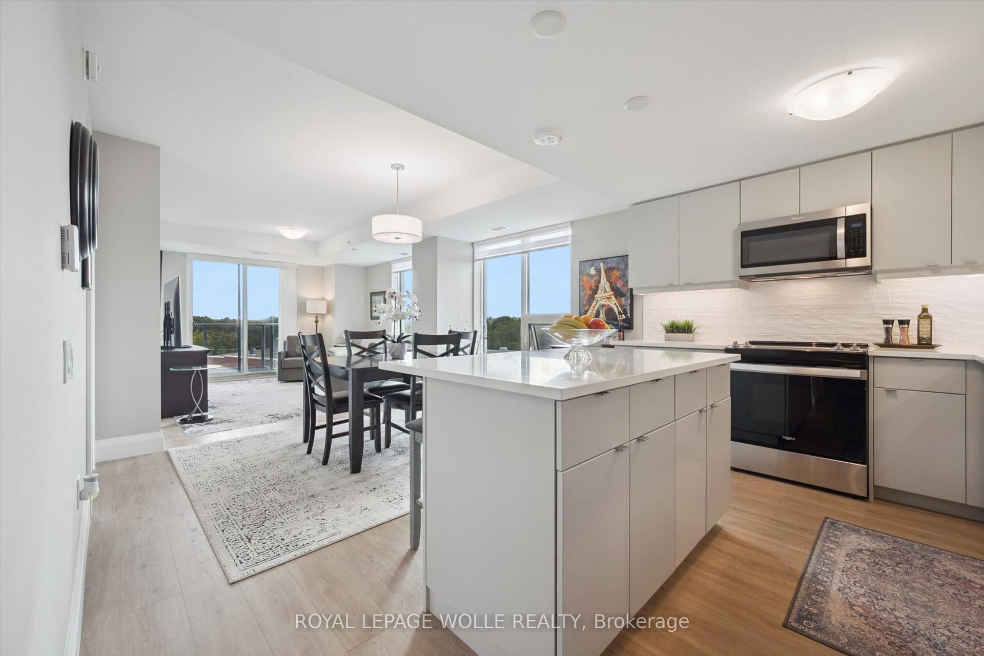 93 Arthur Street S, #618, Guelph, Wellington ON N1E 0T3 93 Arthur Street S, #618, Guelph, Wellington ON N1E 0T3