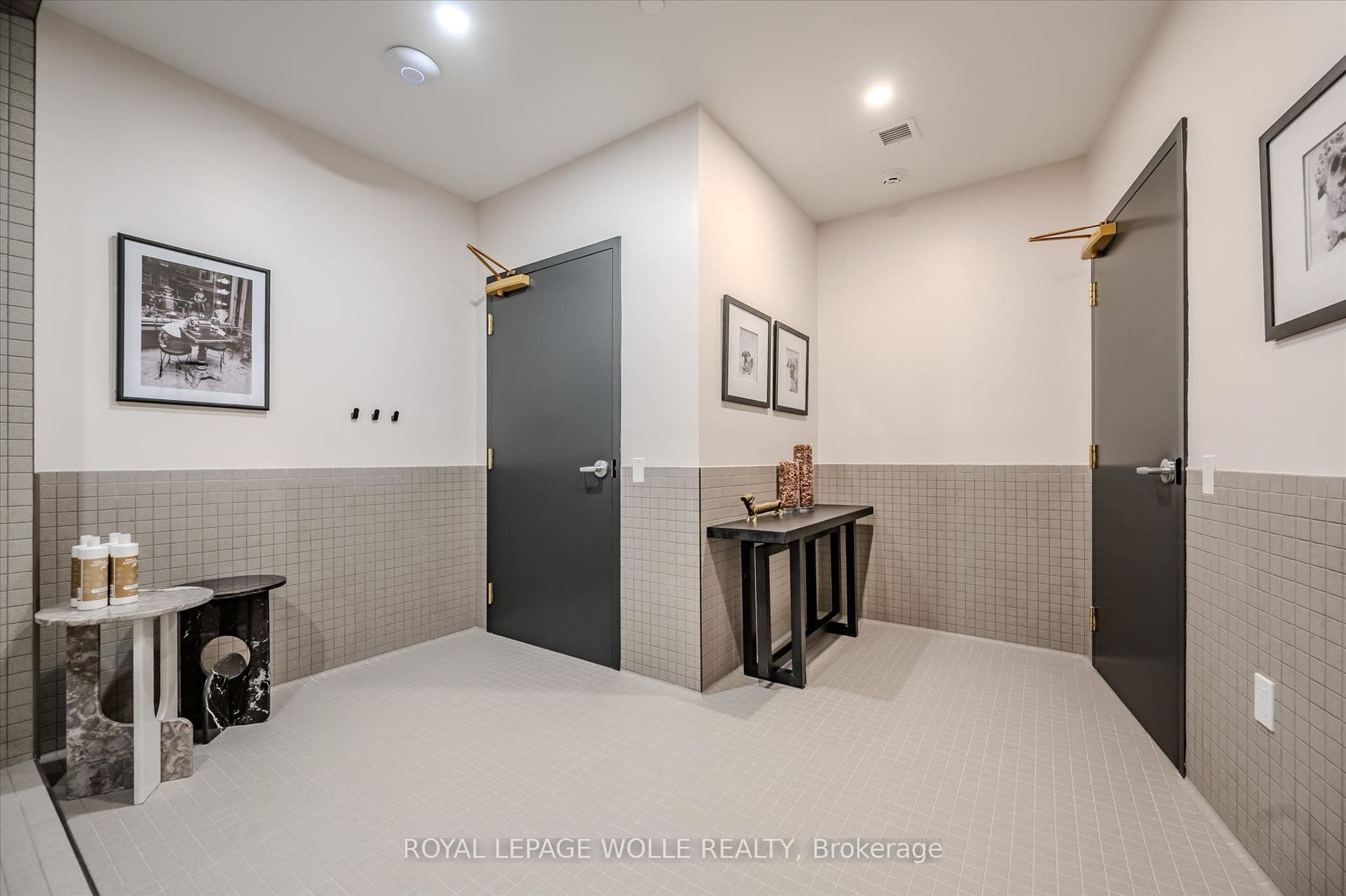 93 Arthur Street S, #618, Guelph, Wellington ON N1E 0T3 93 Arthur Street S, #618, Guelph, Wellington ON N1E 0T3