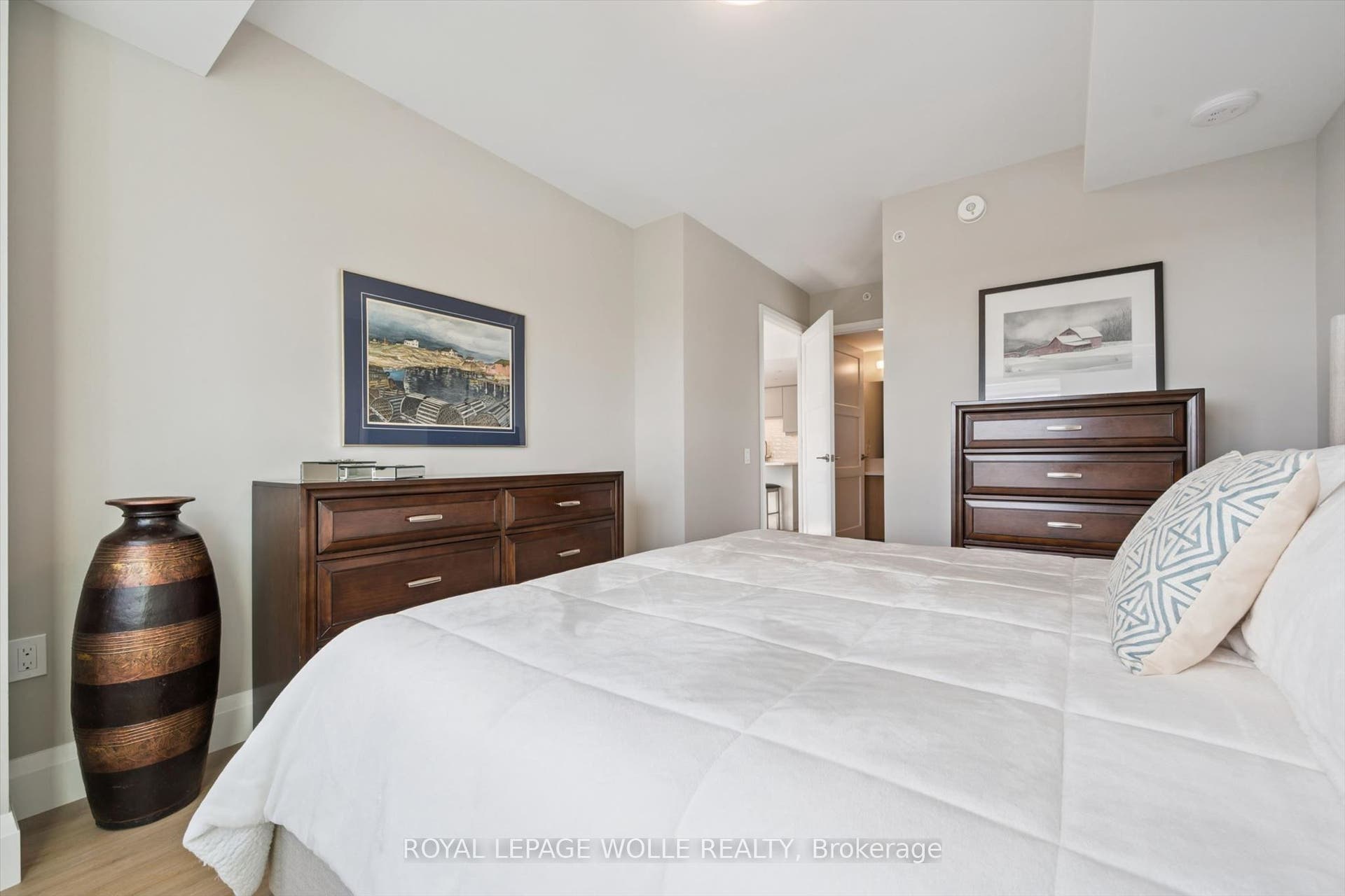 93 Arthur Street S, #618, Guelph, Wellington ON N1E 0T3 93 Arthur Street S, #618, Guelph, Wellington ON N1E 0T3
