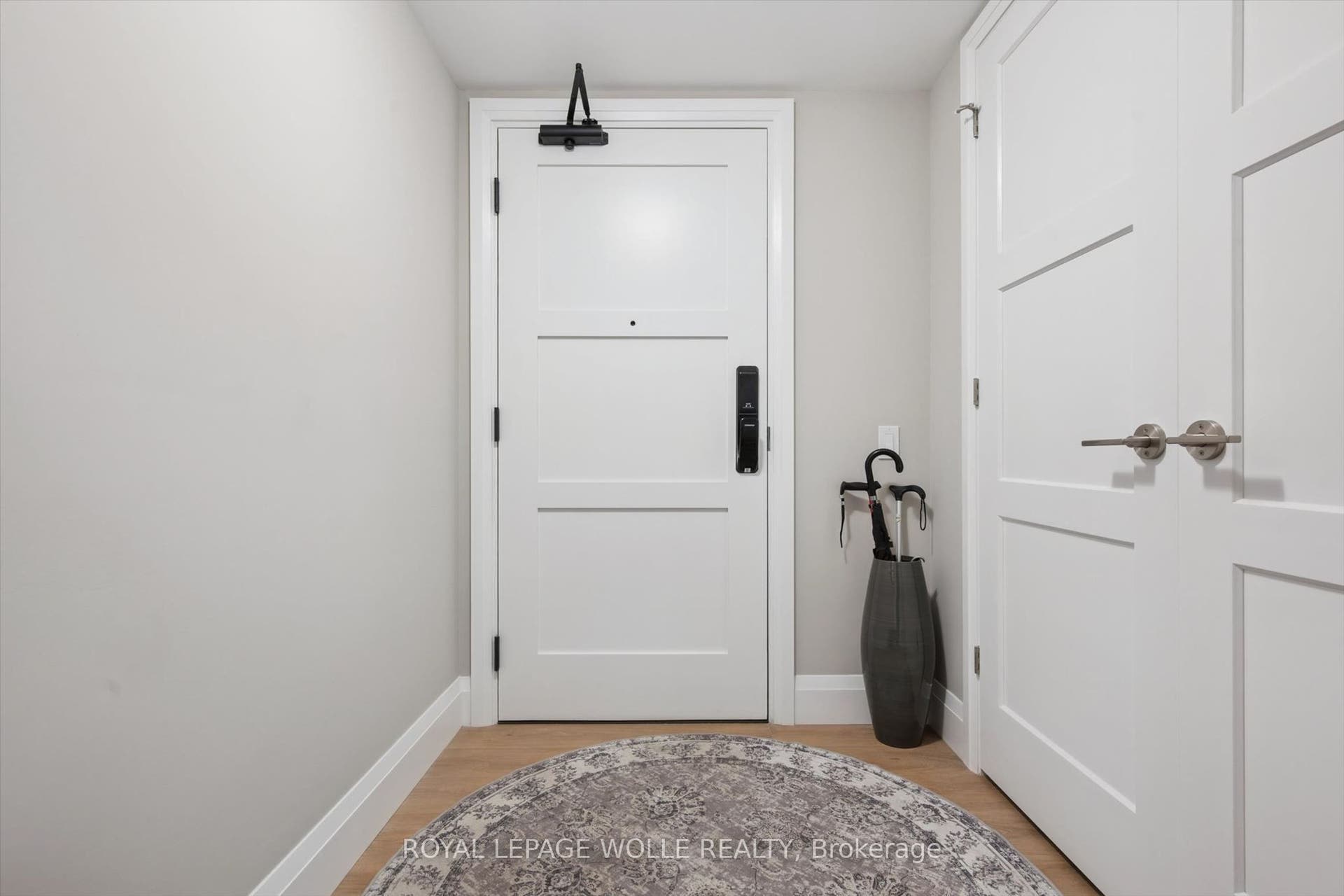 93 Arthur Street S, #618, Guelph, Wellington ON N1E 0T3 93 Arthur Street S, #618, Guelph, Wellington ON N1E 0T3