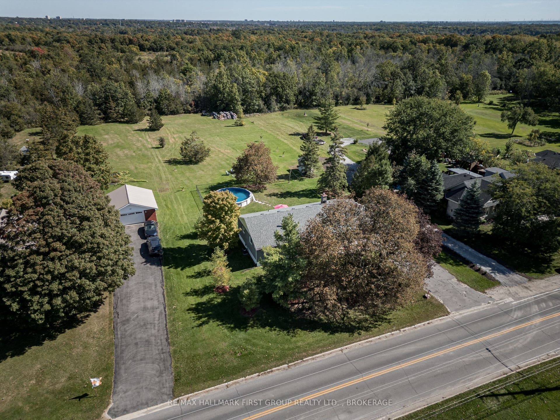 487 Coronation Boulevard, Kingston, Frontenac ON K7M 5R1 487 Coronation Boulevard, Kingston, Frontenac ON K7M 5R1