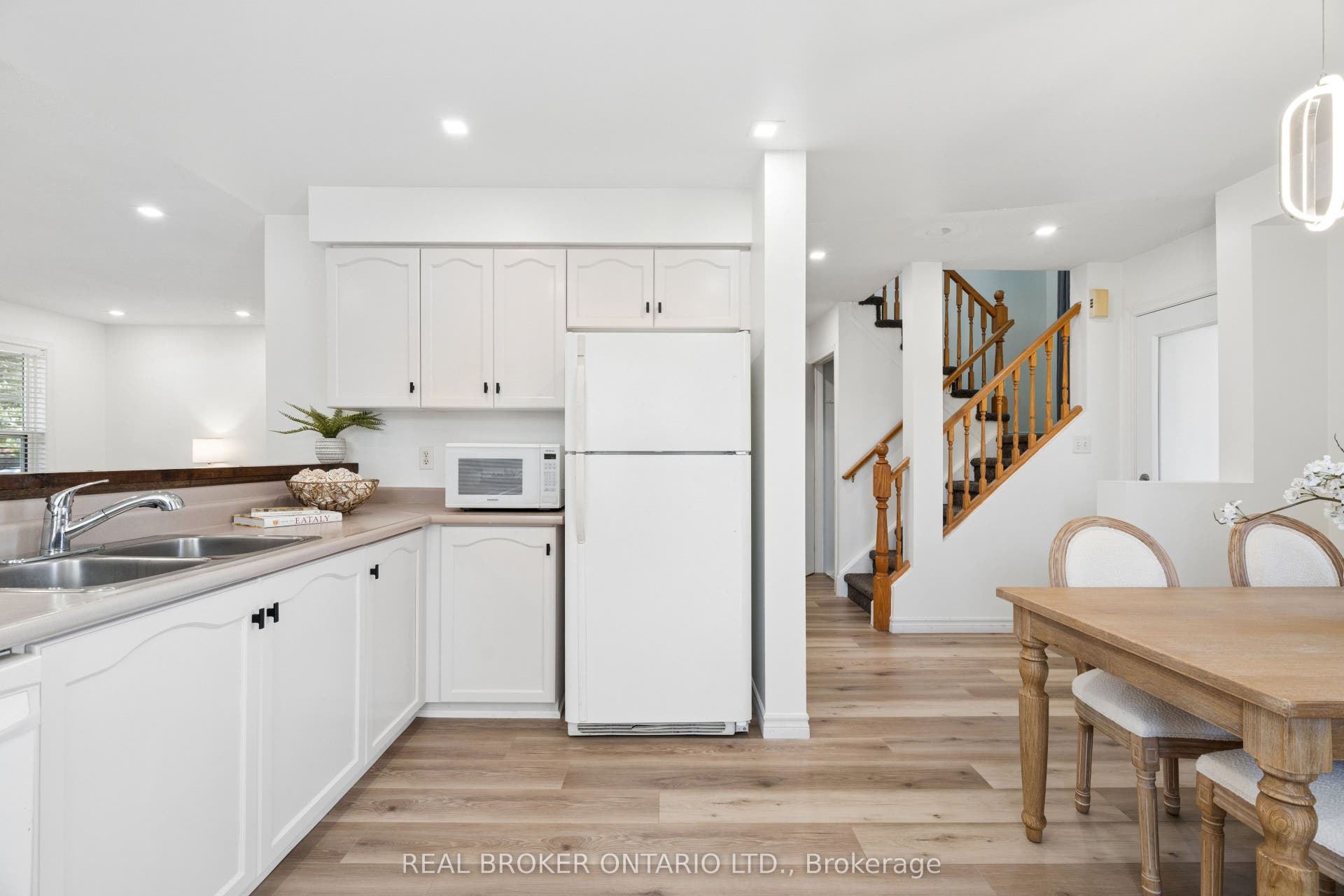 426 Grange Road, #53, Guelph, Wellington ON N1E 7E4 426 Grange Road, #53, Guelph, Wellington ON N1E 7E4