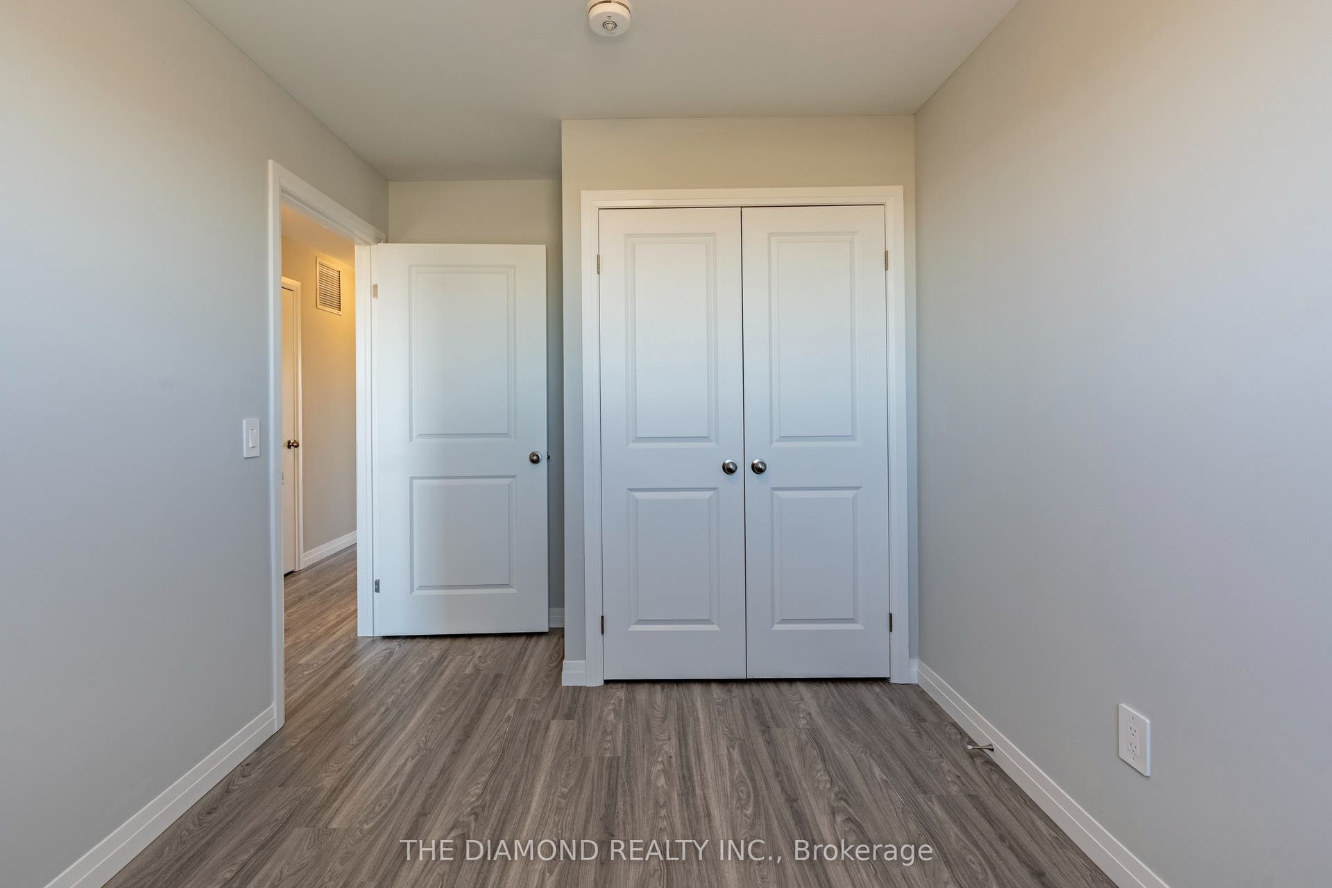 130 Otterbein Road, #80, Kitchener, Waterloo ON N2B 3E4 130 Otterbein Road, #80, Kitchener, Waterloo ON N2B 3E4