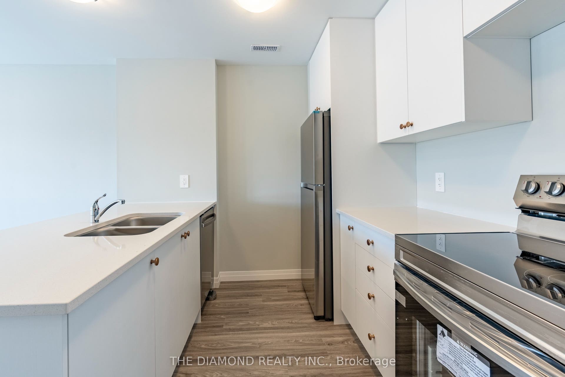 130 Otterbein Road, #80, Kitchener, Waterloo ON N2B 3E4 130 Otterbein Road, #80, Kitchener, Waterloo ON N2B 3E4