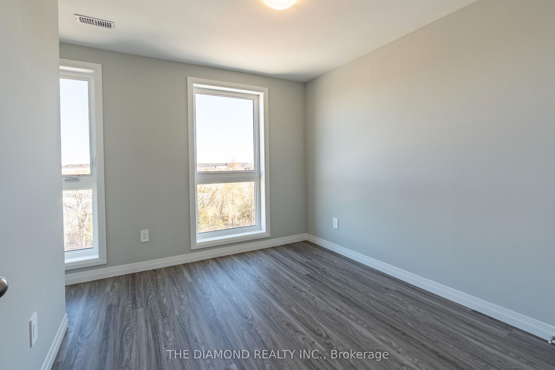 130 Otterbein Road, #80, Kitchener, Waterloo ON N2B 3E4 130 Otterbein Road, #80, Kitchener, Waterloo ON N2B 3E4