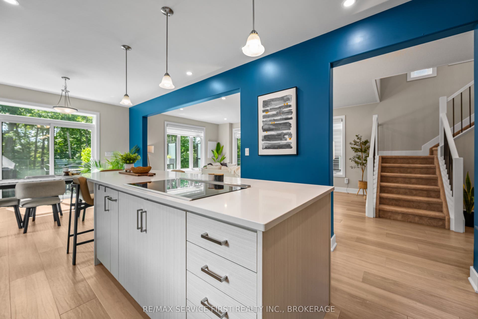 1361 Ottawa Street, Kingston, Frontenac ON K7P 2V6