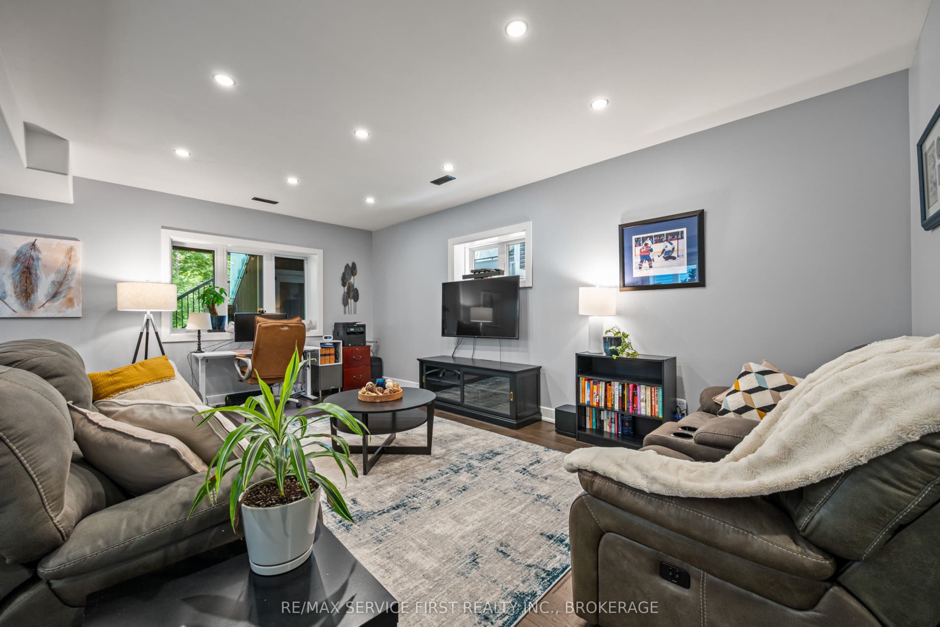 1361 Ottawa Street, Kingston, Frontenac ON K7P 2V6
