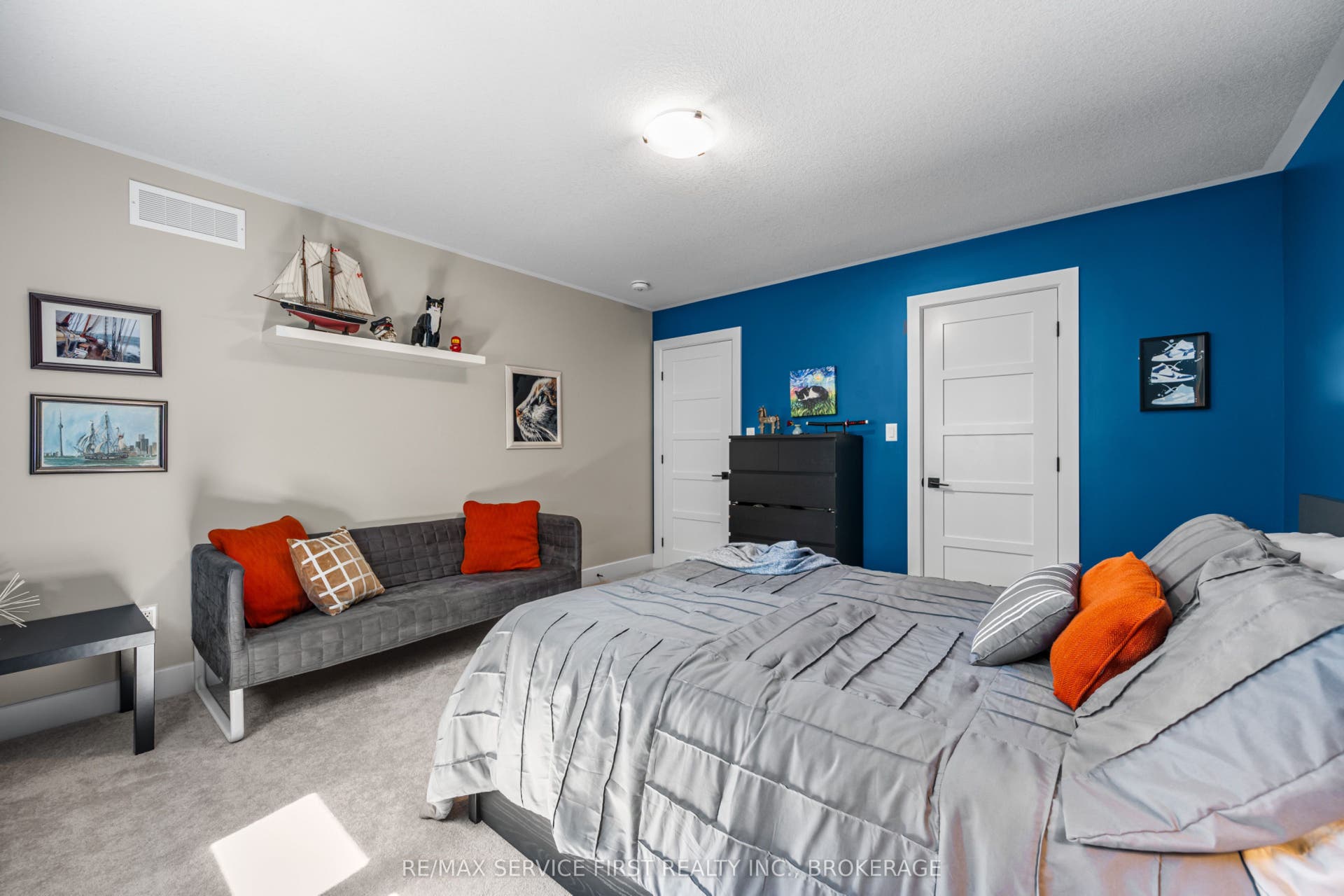 1361 Ottawa Street, Kingston, Frontenac ON K7P 2V6