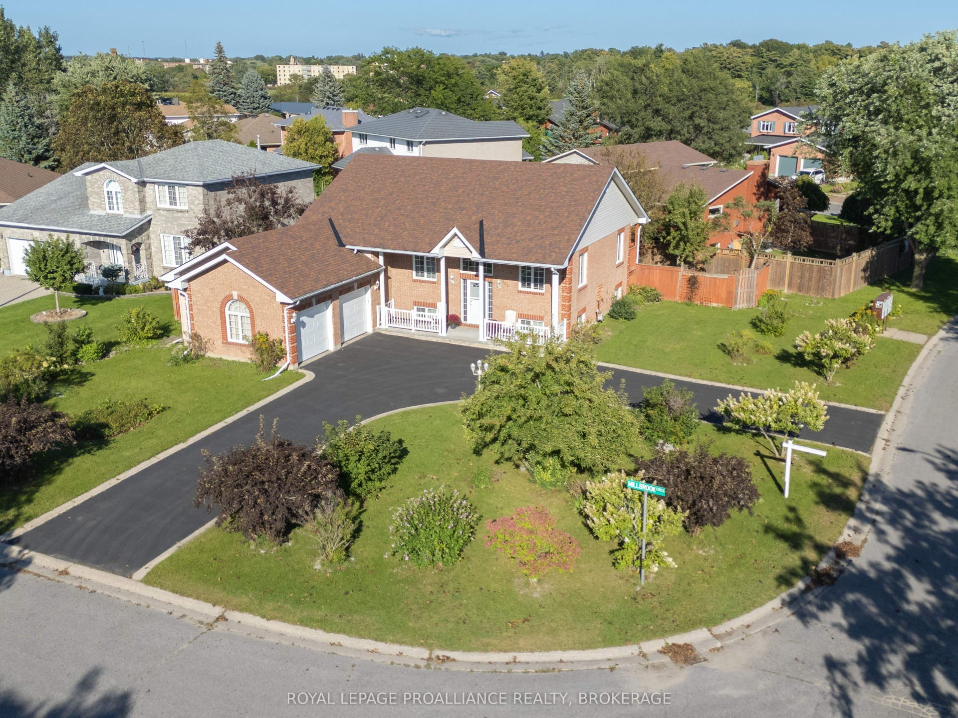 662 Millbrook Crescent, Kingston, Frontenac ON K7M 7Z8 662 Millbrook Crescent, Kingston, Frontenac ON K7M 7Z8