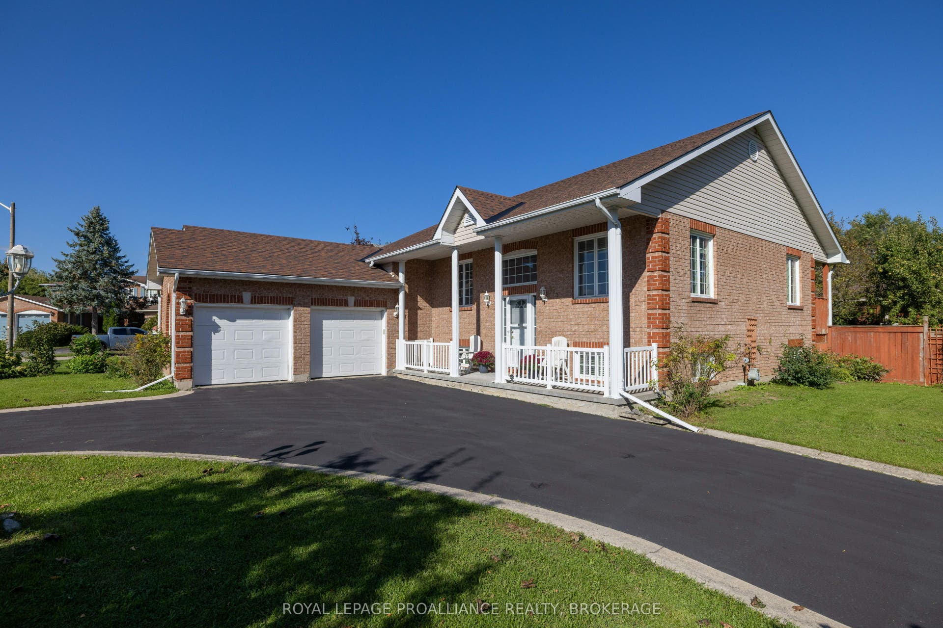 662 Millbrook Crescent, Kingston, Frontenac ON K7M 7Z8 662 Millbrook Crescent, Kingston, Frontenac ON K7M 7Z8