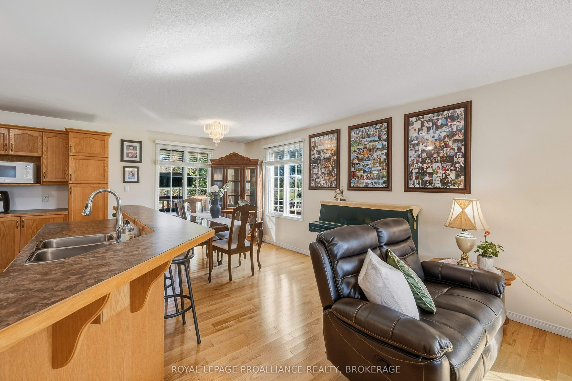 662 Millbrook Crescent, Kingston, Frontenac ON K7M 7Z8 662 Millbrook Crescent, Kingston, Frontenac ON K7M 7Z8