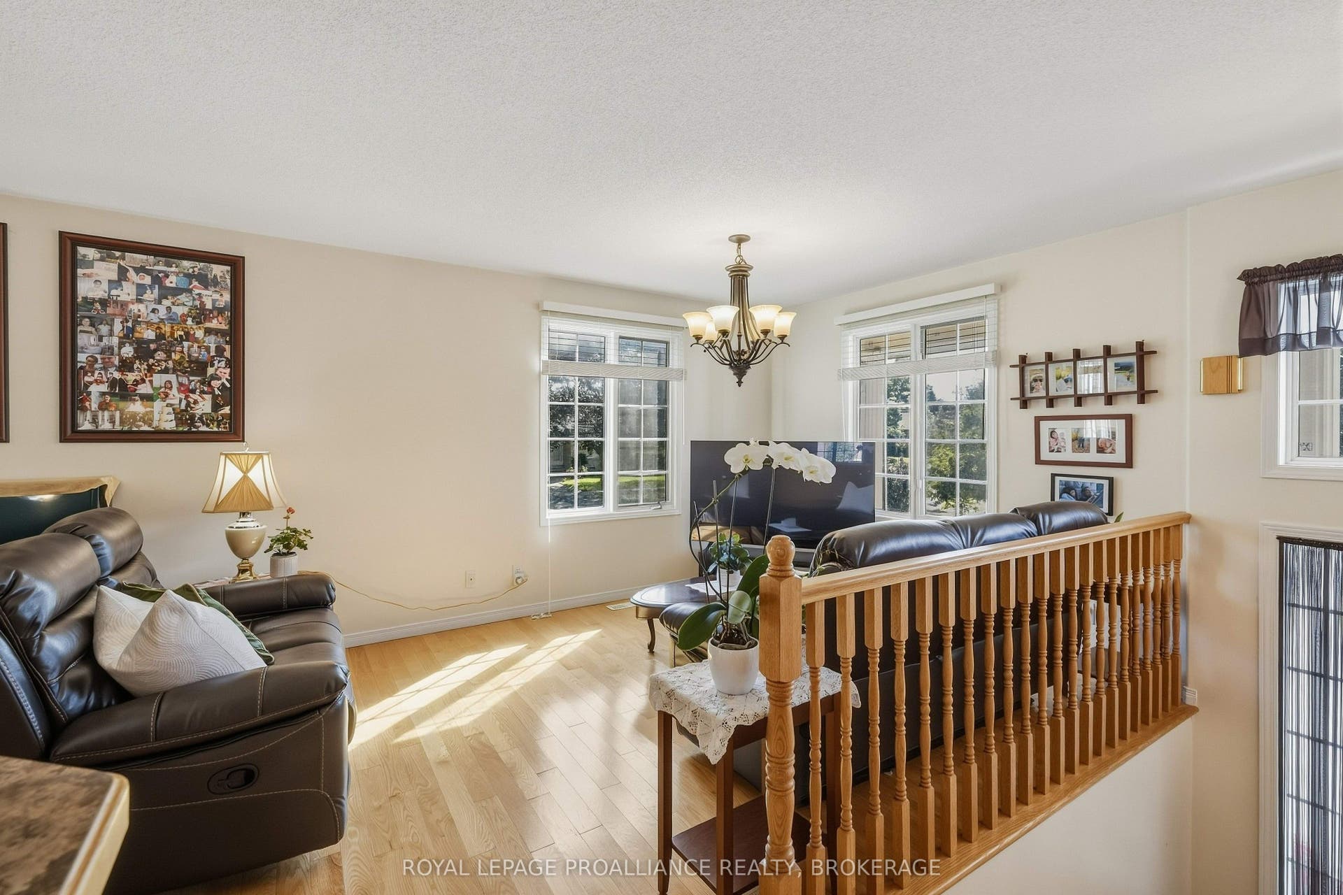 662 Millbrook Crescent, Kingston, Frontenac ON K7M 7Z8 662 Millbrook Crescent, Kingston, Frontenac ON K7M 7Z8