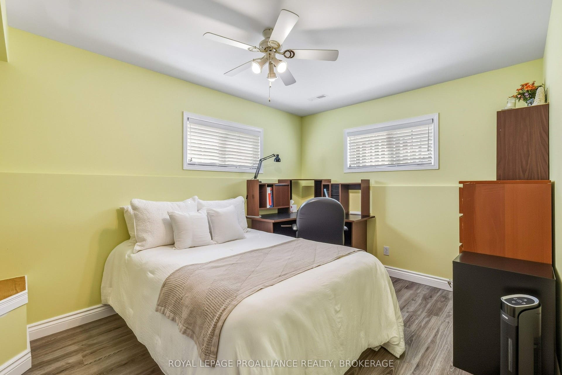 662 Millbrook Crescent, Kingston, Frontenac ON K7M 7Z8 662 Millbrook Crescent, Kingston, Frontenac ON K7M 7Z8