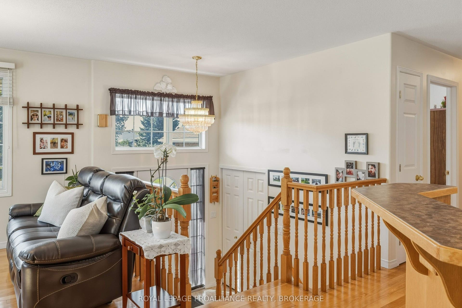 662 Millbrook Crescent, Kingston, Frontenac ON K7M 7Z8 662 Millbrook Crescent, Kingston, Frontenac ON K7M 7Z8