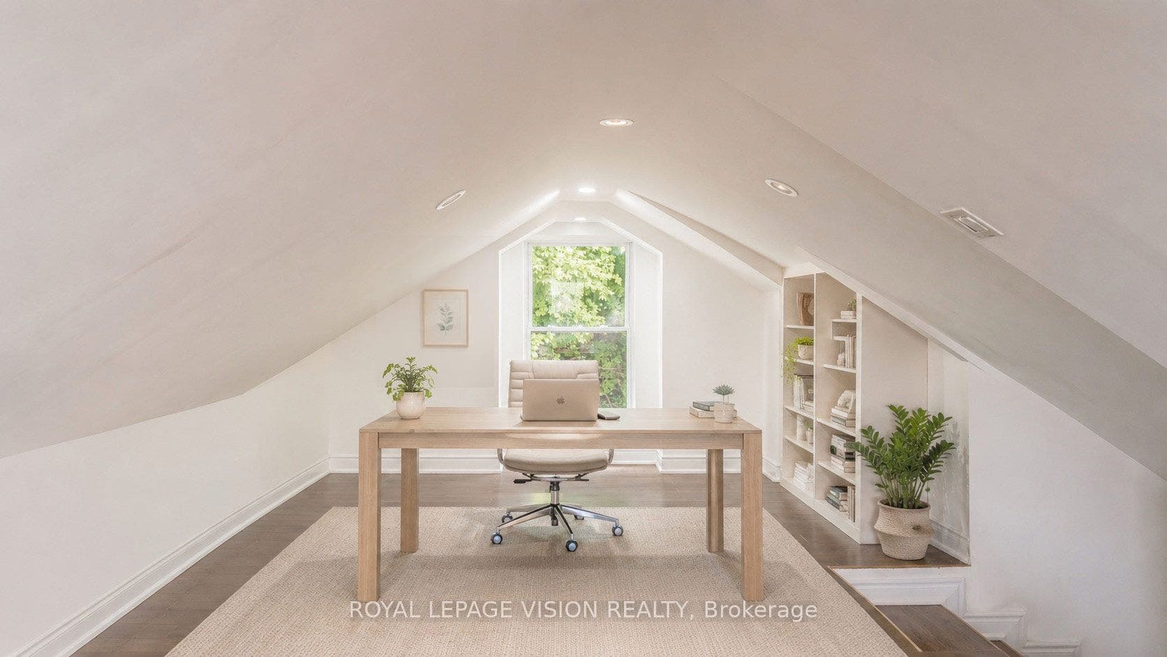 15 Shade Street, Cambridge, Waterloo ON N1R 4J6 Virtually Staged open Attic space