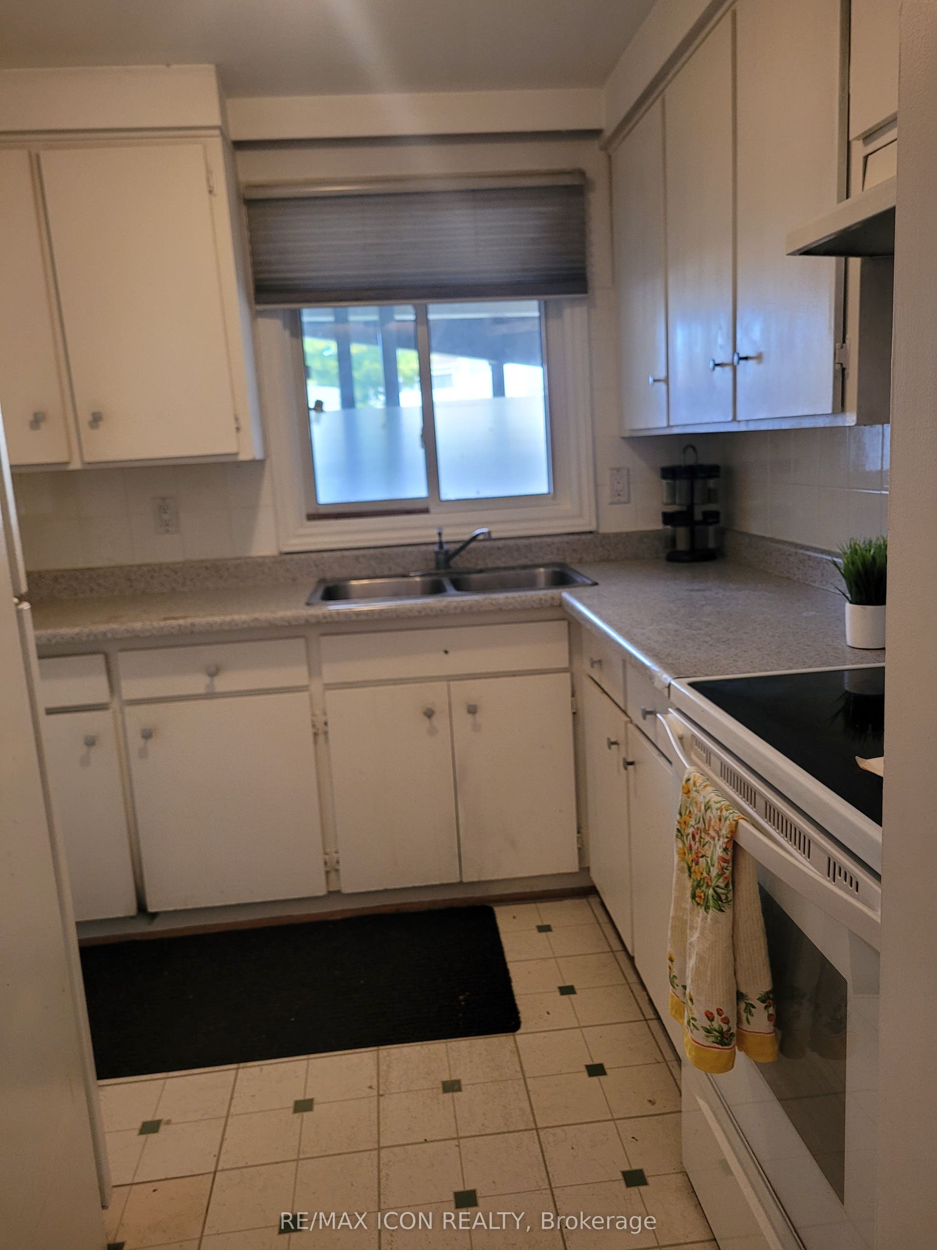 415 Morgan Avenue, #28, Kitchener, Waterloo ON N2A 2V6 415 Morgan Avenue, #28, Kitchener, Waterloo ON N2A 2V6
