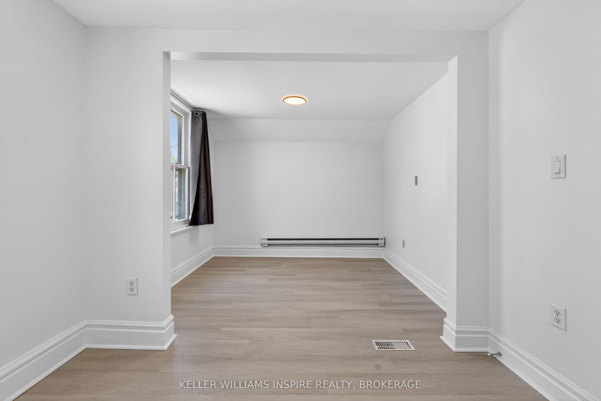 512 Johnson Street, Kingston, Frontenac ON K7L 1Z8