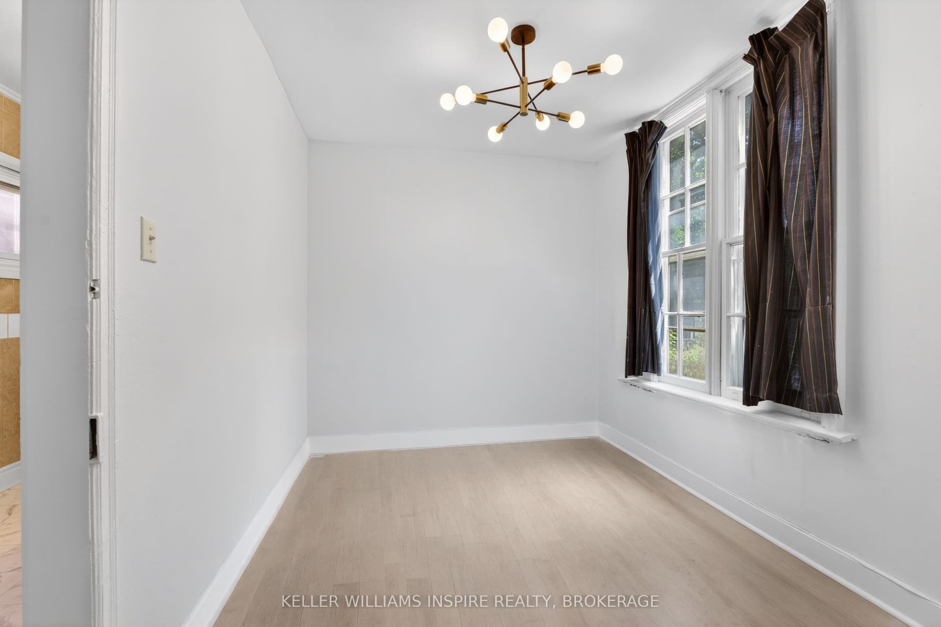 512 Johnson Street, Kingston, Frontenac ON K7L 1Z8