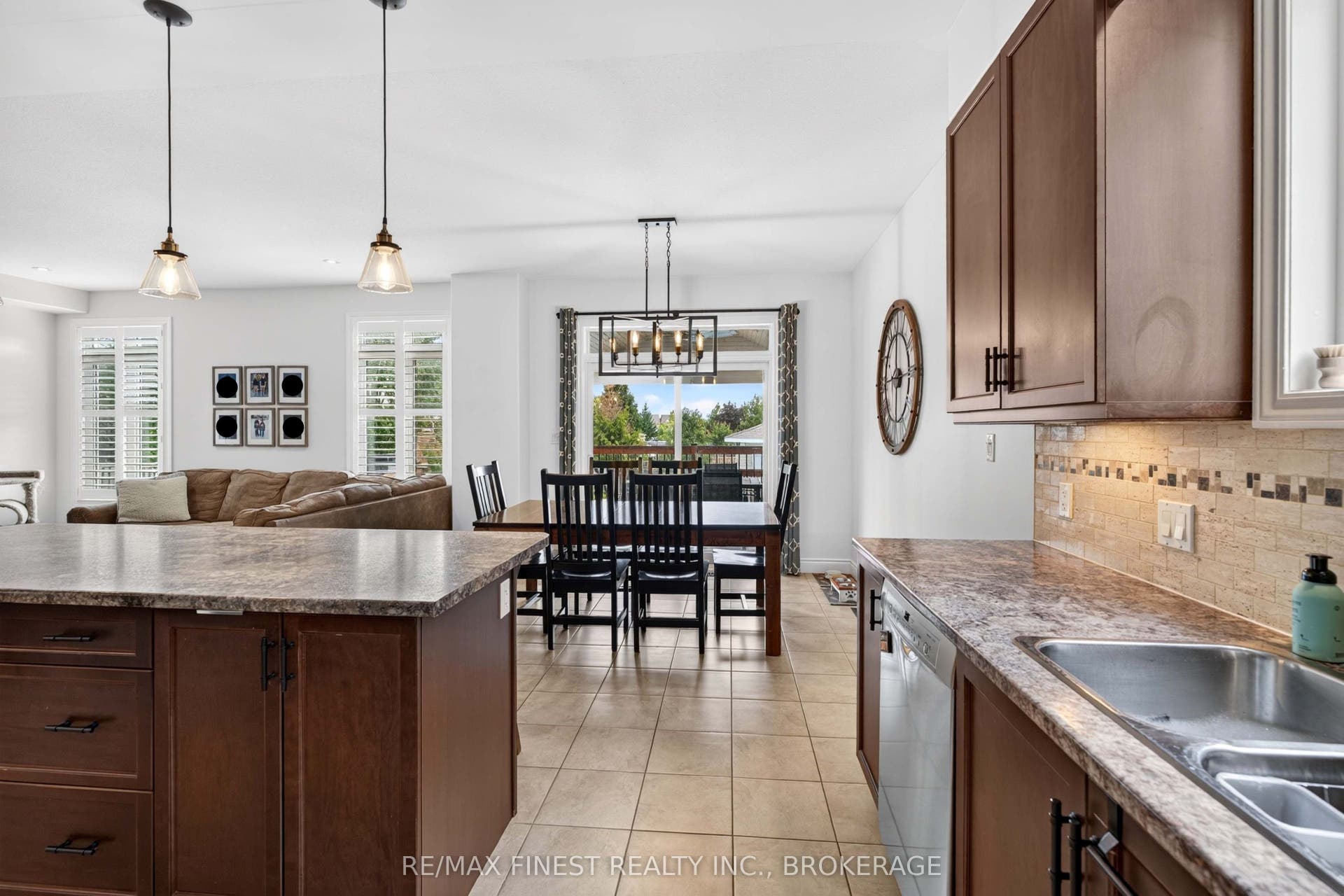 1593 Providence Crescent, Kingston, Frontenac ON K7P 0H8 1593 Providence Crescent, Kingston, Frontenac ON K7P 0H8