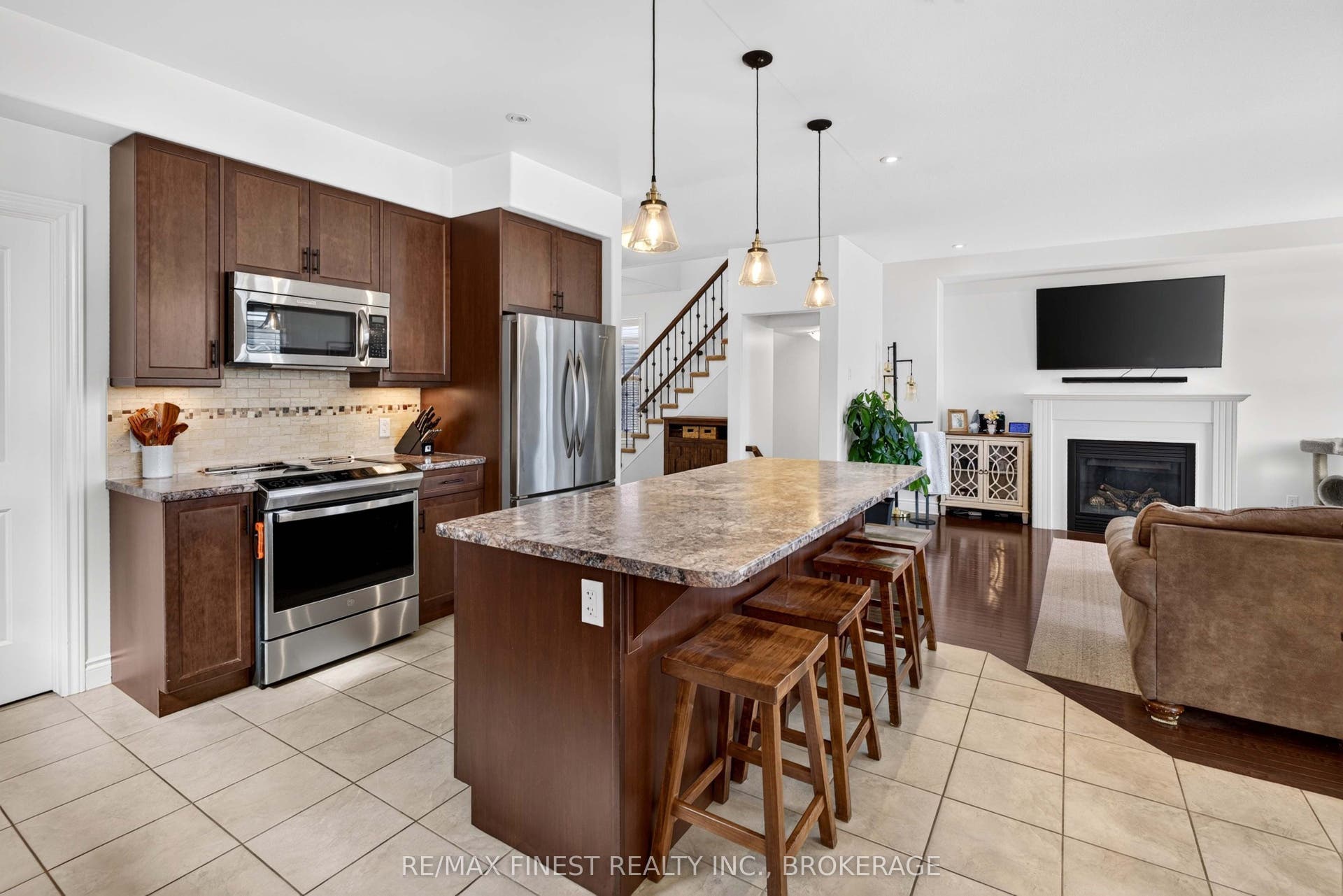 1593 Providence Crescent, Kingston, Frontenac ON K7P 0H8 1593 Providence Crescent, Kingston, Frontenac ON K7P 0H8