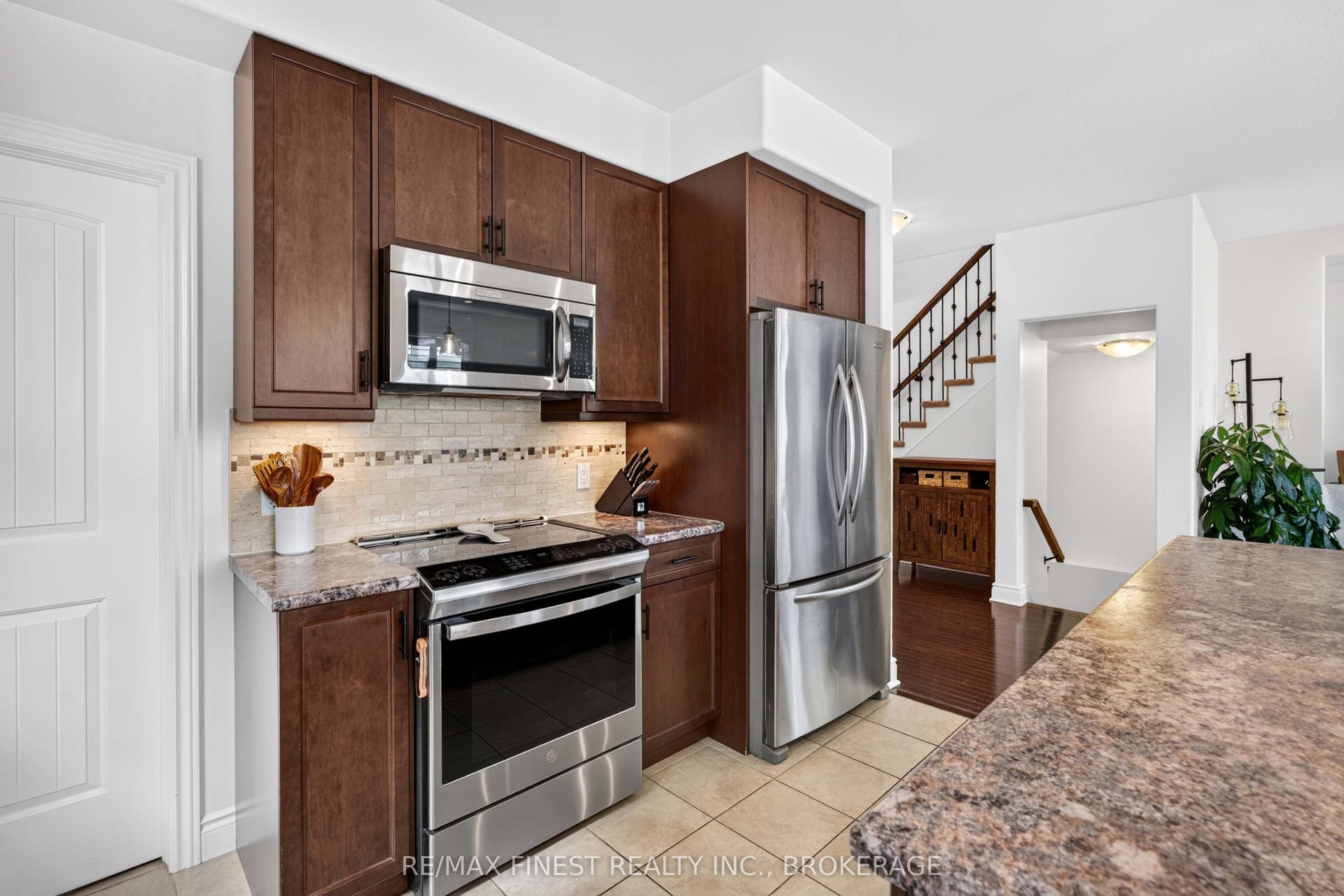 1593 Providence Crescent, Kingston, Frontenac ON K7P 0H8 1593 Providence Crescent, Kingston, Frontenac ON K7P 0H8