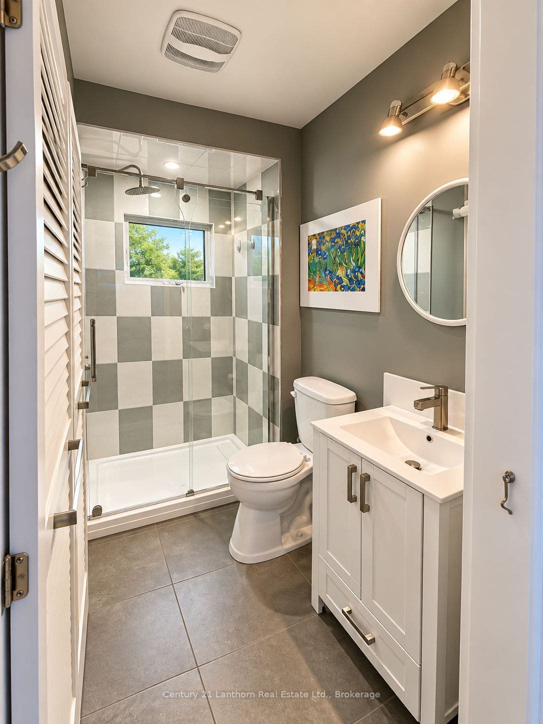 27 Willow Point Road, Brighton, Northumberland ON K0K 1H0 4 piece bathroom