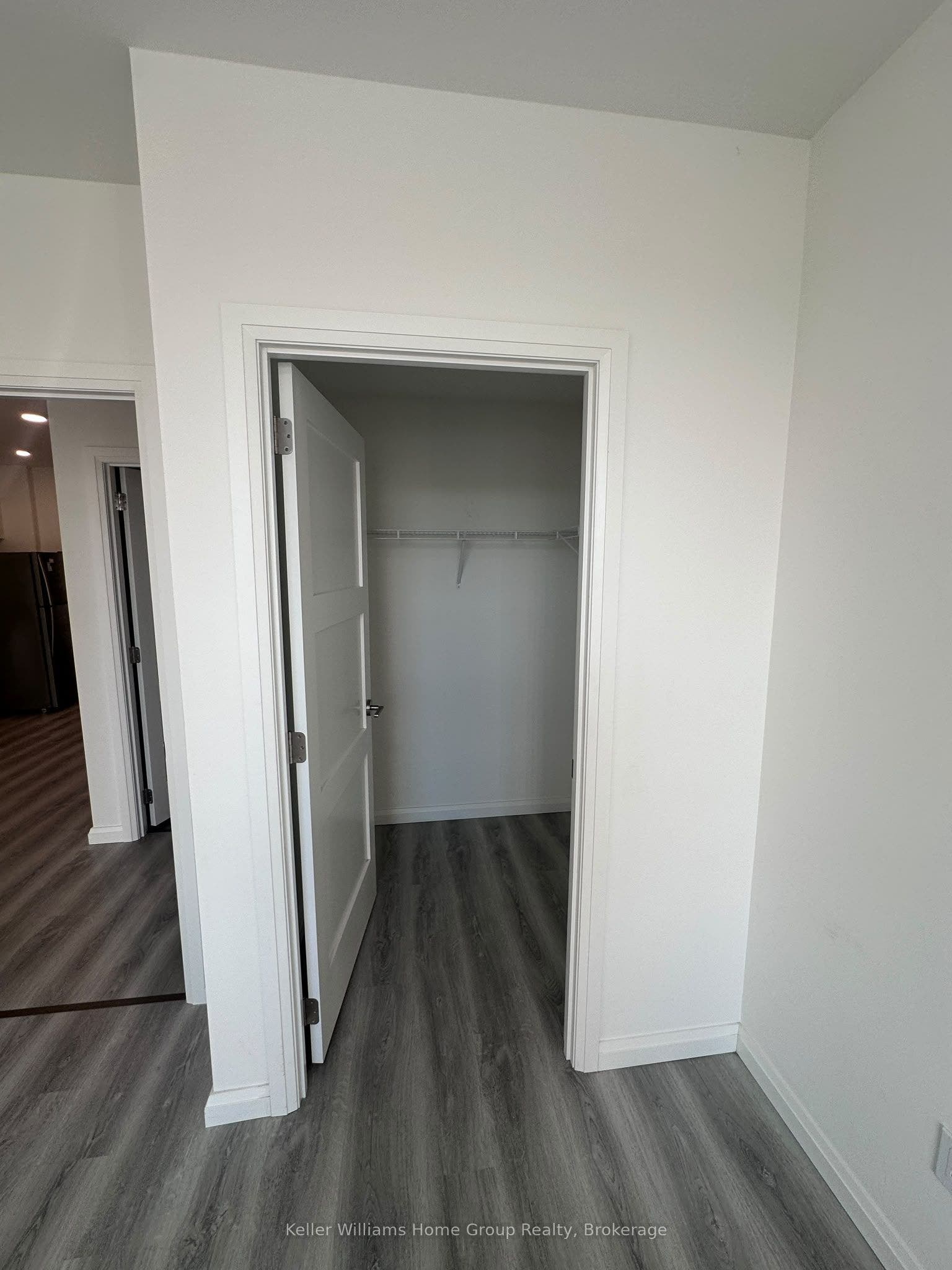 191 Elmira Road S, #PH10, Guelph, Wellington ON N1K 0E5 closet
