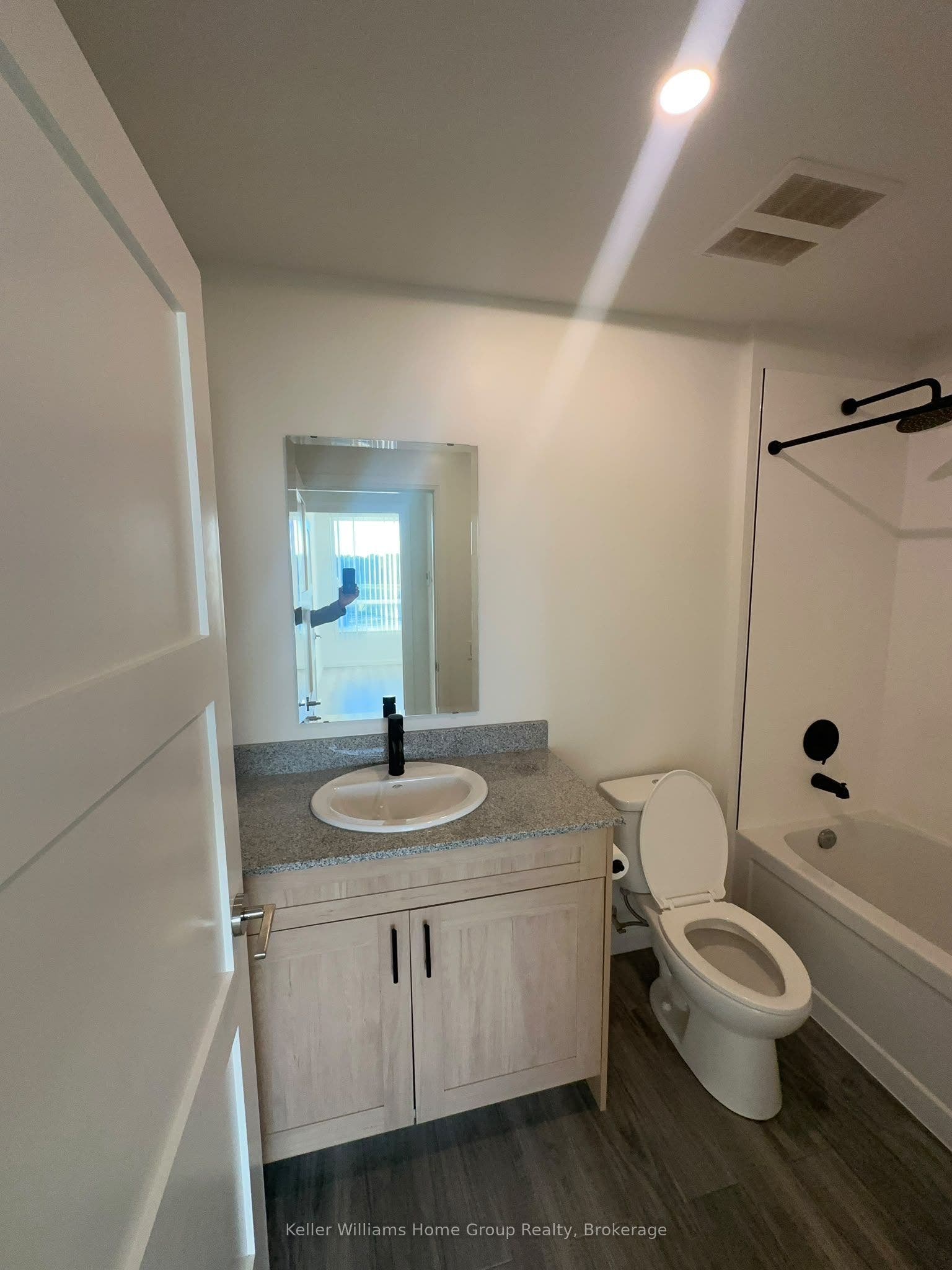 191 Elmira Road S, #PH10, Guelph, Wellington ON N1K 0E5 191 Elmira Road S, #PH10, Guelph, Wellington ON N1K 0E5