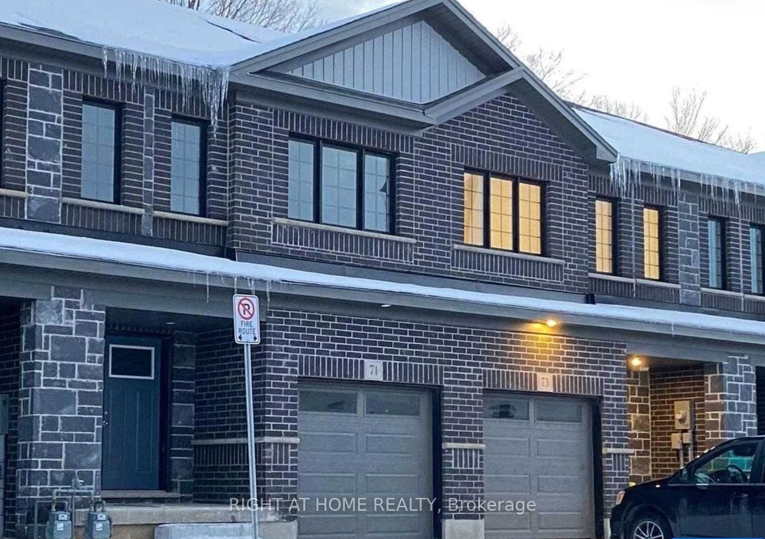 71 Woodedge Circle, Kitchener, Waterloo ON N3P 0R8 71 Woodedge Circle, Kitchener, Waterloo ON N3P 0R8