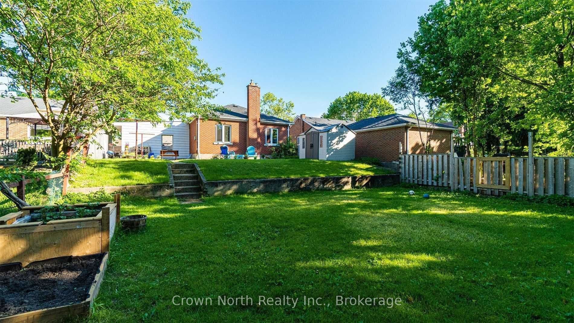 196 Blucher Street, Kitchener, Waterloo ON N2H 5V7 196 Blucher Street, Kitchener, Waterloo ON N2H 5V7