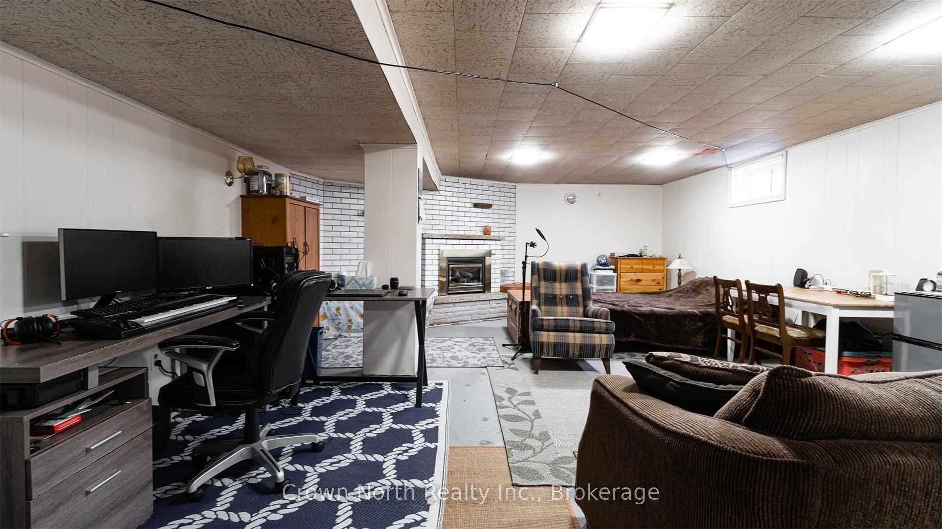196 Blucher Street, Kitchener, Waterloo ON N2H 5V7 196 Blucher Street, Kitchener, Waterloo ON N2H 5V7