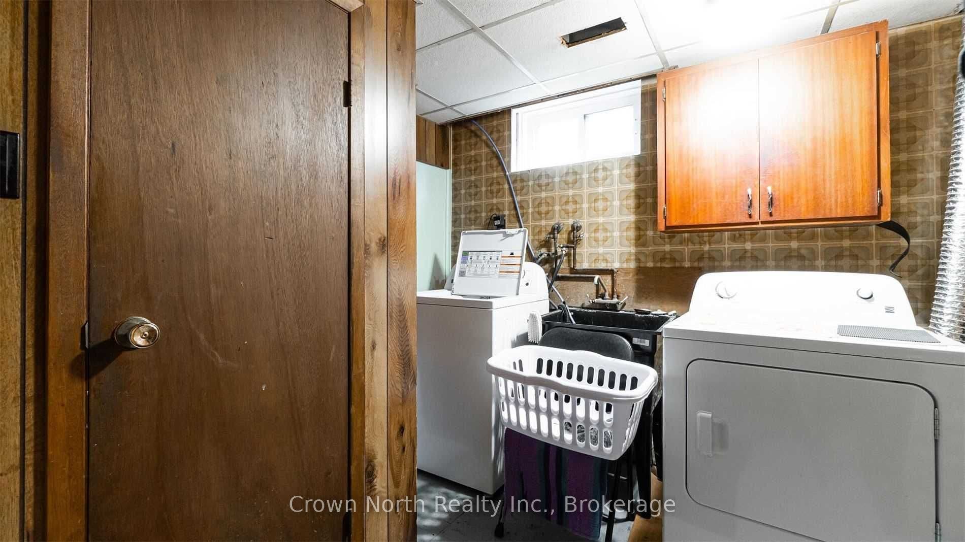 196 Blucher Street, Kitchener, Waterloo ON N2H 5V7 196 Blucher Street, Kitchener, Waterloo ON N2H 5V7