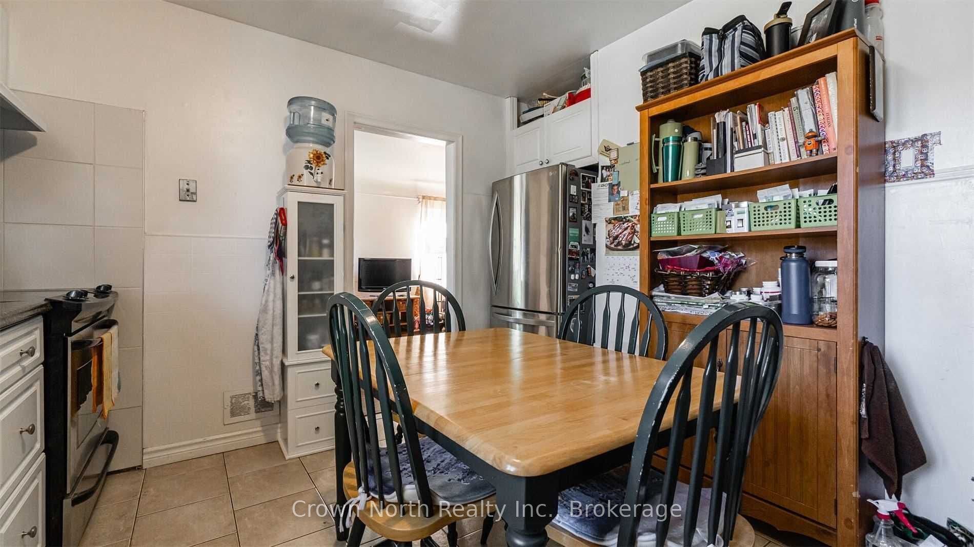 196 Blucher Street, Kitchener, Waterloo ON N2H 5V7 196 Blucher Street, Kitchener, Waterloo ON N2H 5V7