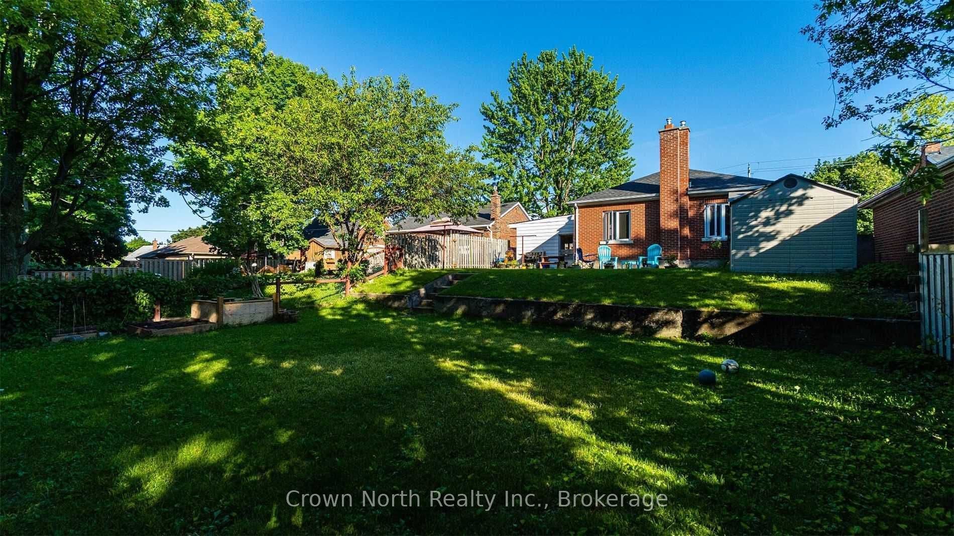 196 Blucher Street, Kitchener, Waterloo ON N2H 5V7 196 Blucher Street, Kitchener, Waterloo ON N2H 5V7
