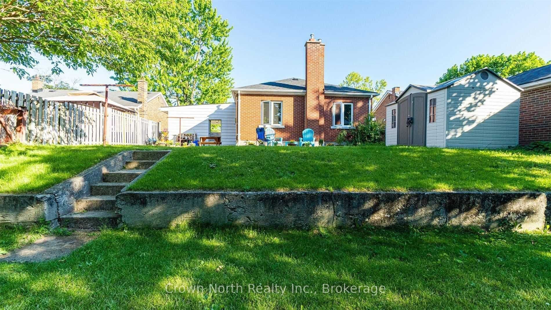 196 Blucher Street, Kitchener, Waterloo ON N2H 5V7 196 Blucher Street, Kitchener, Waterloo ON N2H 5V7