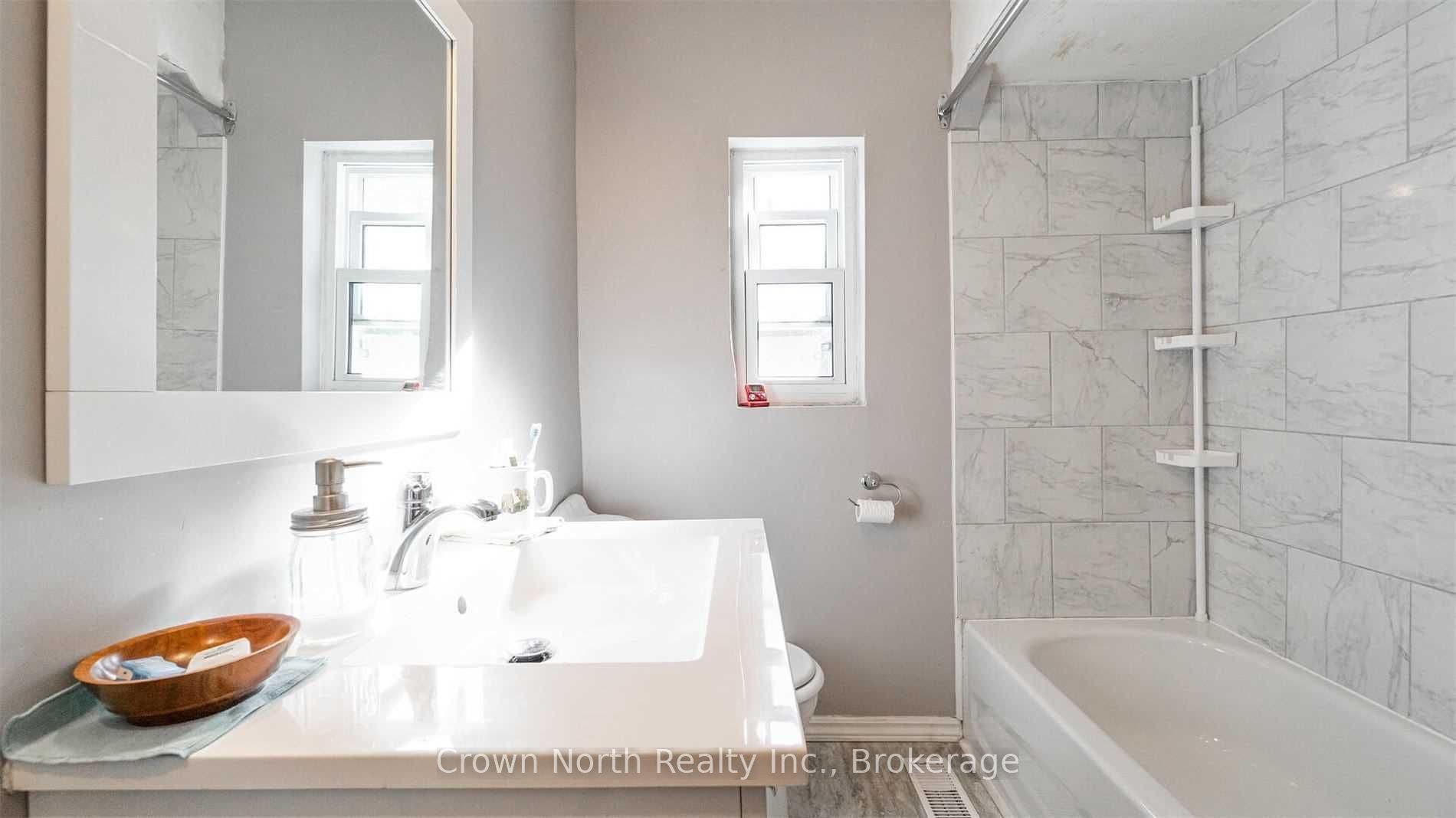 196 Blucher Street, Kitchener, Waterloo ON N2H 5V7 196 Blucher Street, Kitchener, Waterloo ON N2H 5V7