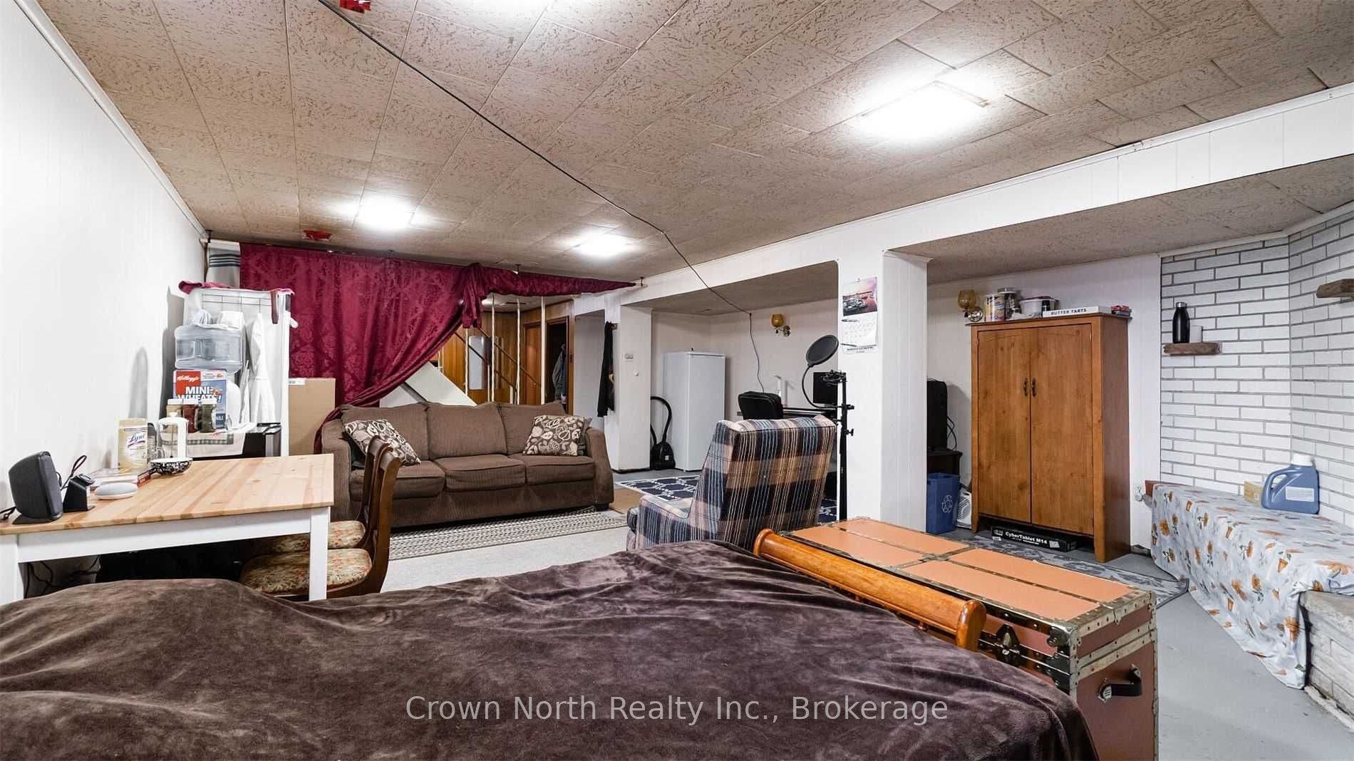 196 Blucher Street, Kitchener, Waterloo ON N2H 5V7 196 Blucher Street, Kitchener, Waterloo ON N2H 5V7