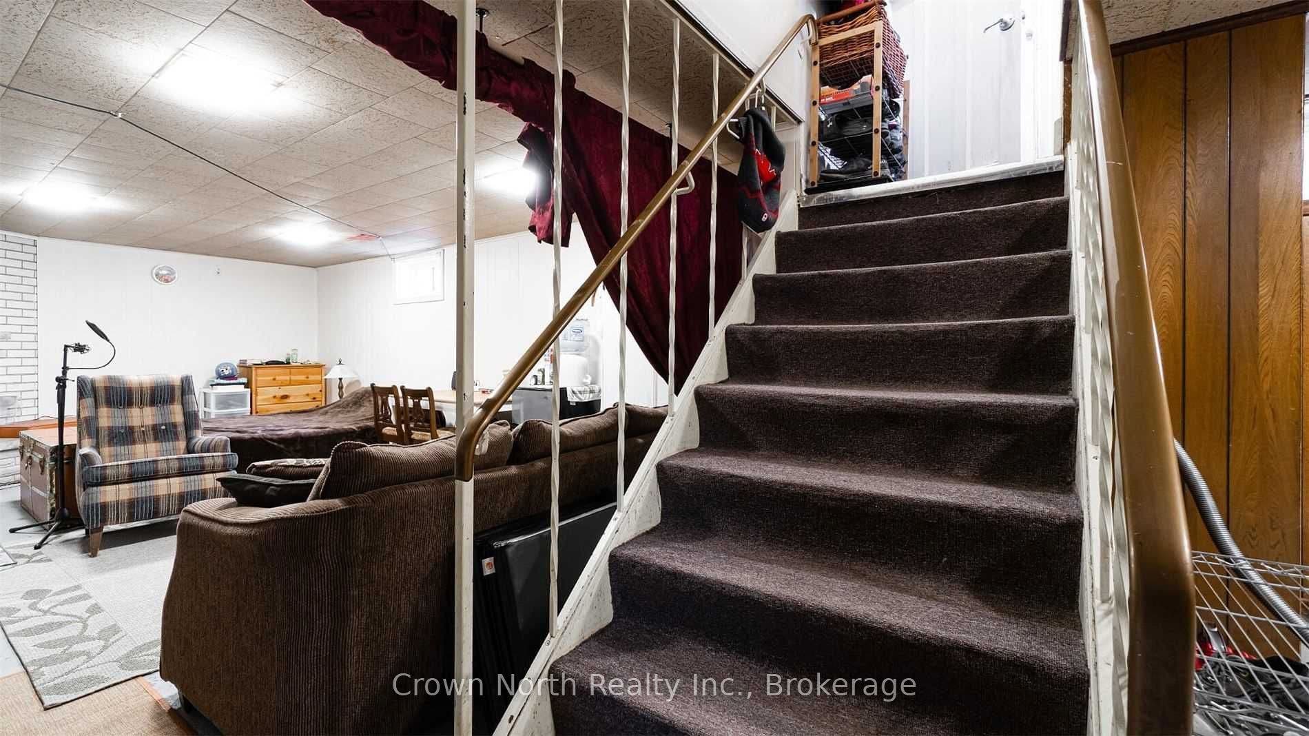 196 Blucher Street, Kitchener, Waterloo ON N2H 5V7 196 Blucher Street, Kitchener, Waterloo ON N2H 5V7