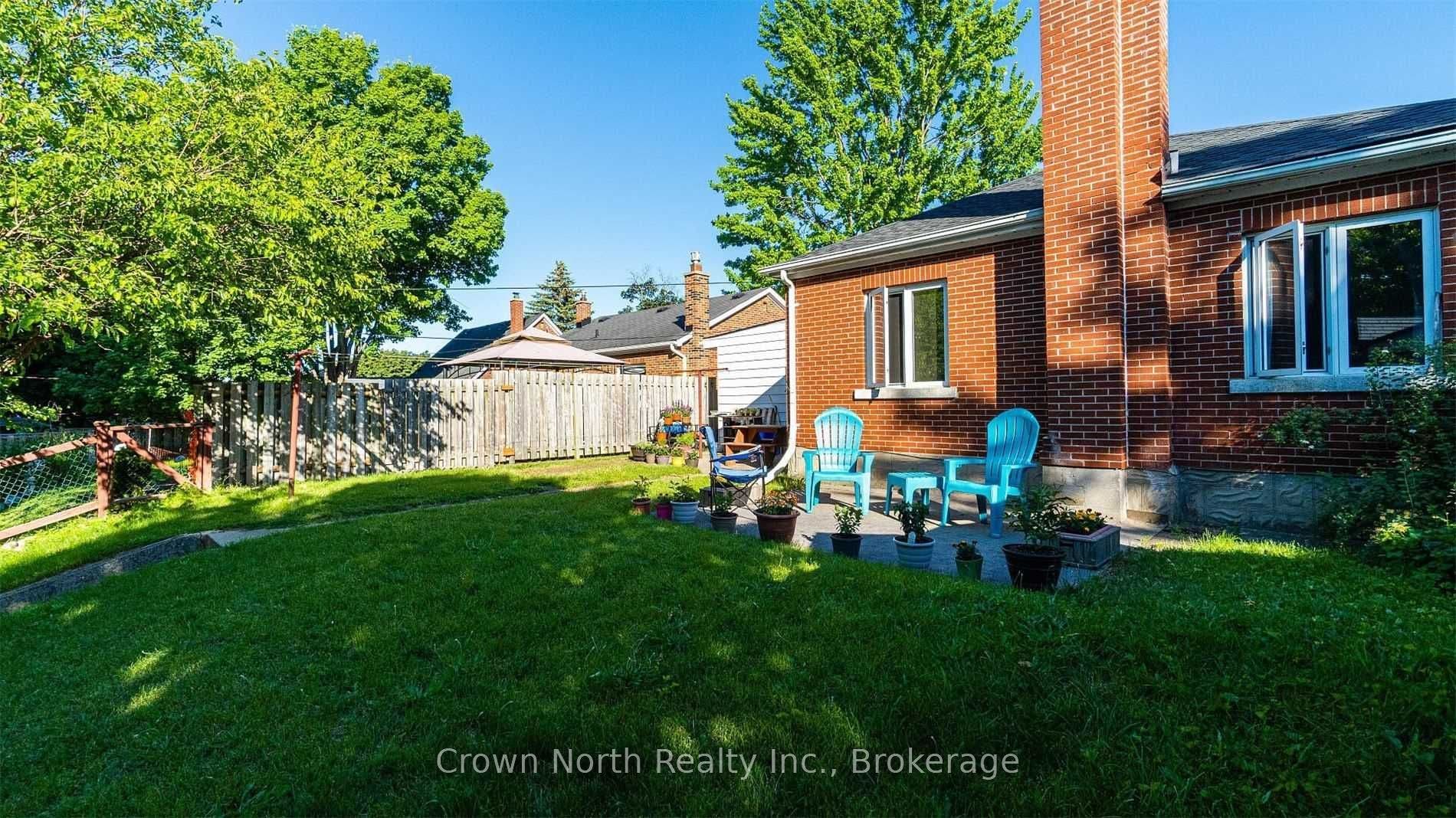 196 Blucher Street, Kitchener, Waterloo ON N2H 5V7 196 Blucher Street, Kitchener, Waterloo ON N2H 5V7