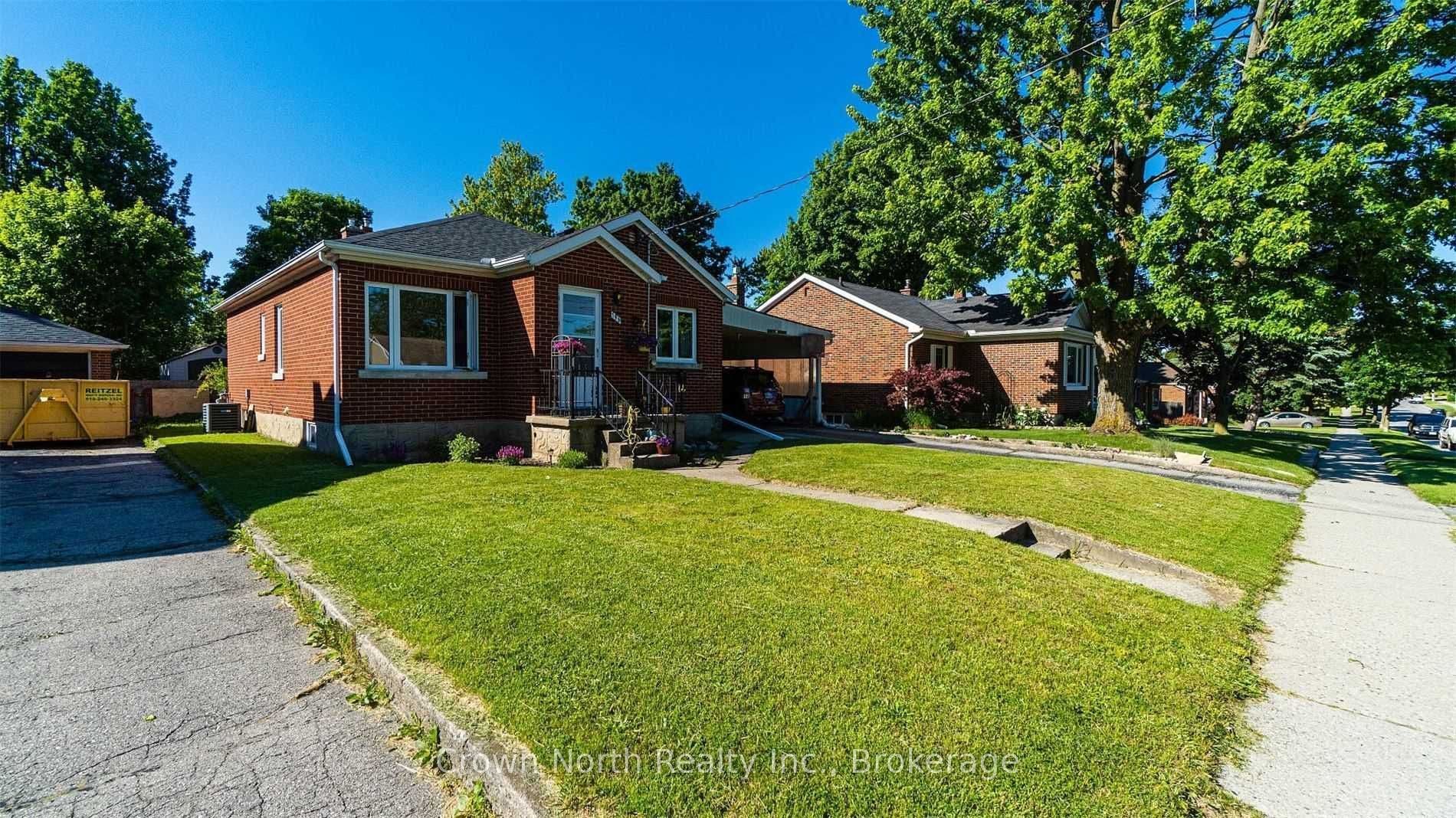 196 Blucher Street, Kitchener, Waterloo ON N2H 5V7 196 Blucher Street, Kitchener, Waterloo ON N2H 5V7