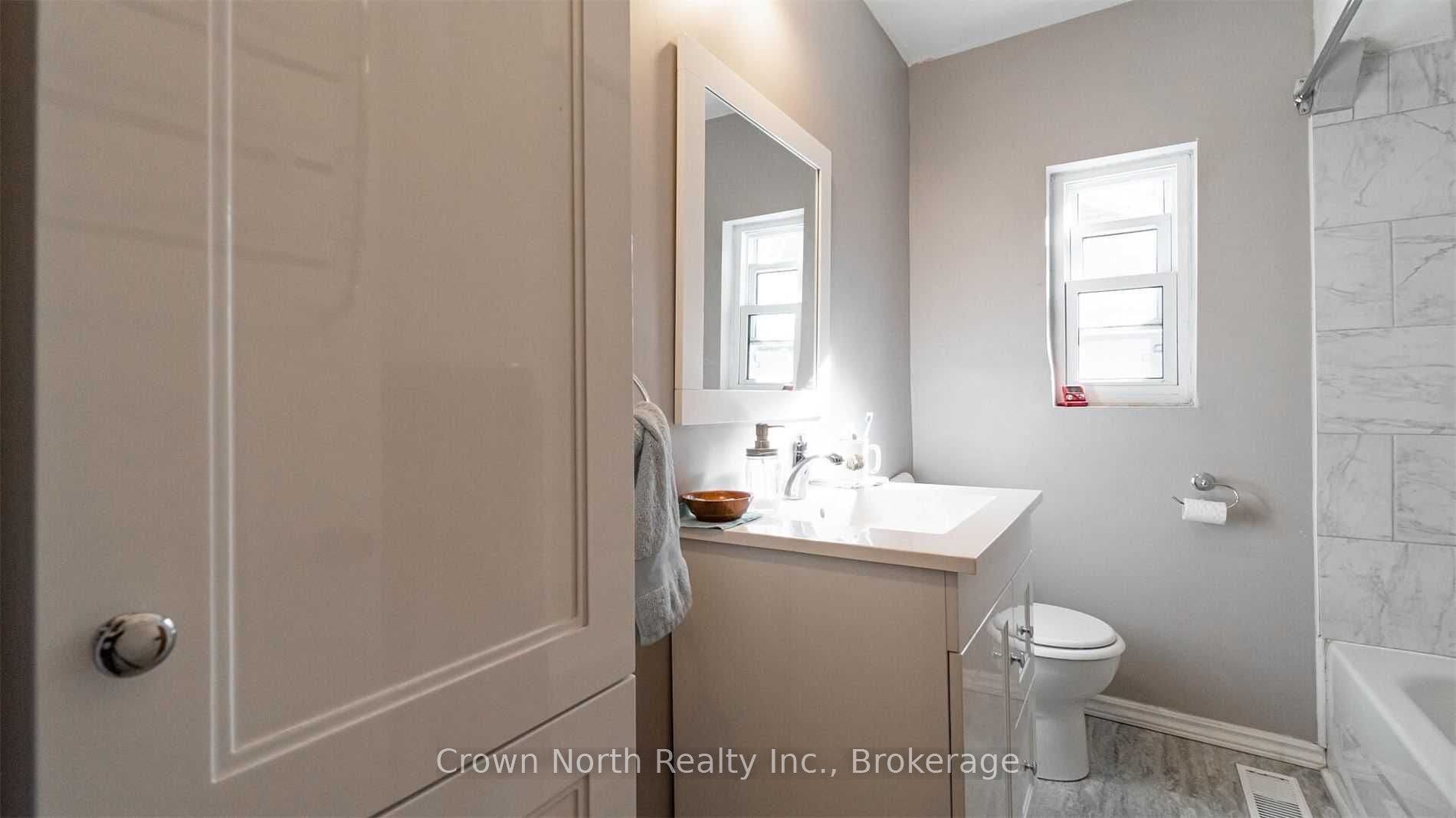 196 Blucher Street, Kitchener, Waterloo ON N2H 5V7 196 Blucher Street, Kitchener, Waterloo ON N2H 5V7