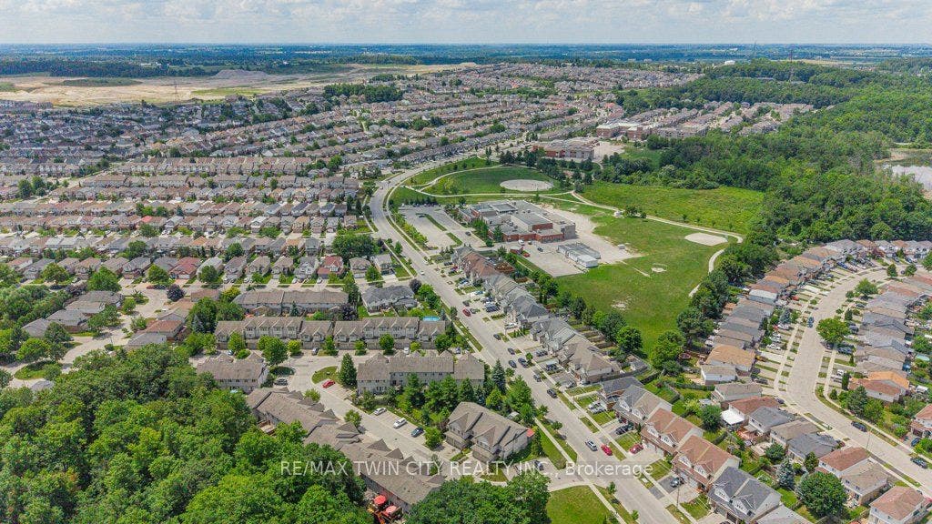110 Activa Avenue, #E33, Kitchener, Waterloo ON N2E 4K4 110 Activa Avenue, #E33, Kitchener, Waterloo ON N2E 4K4