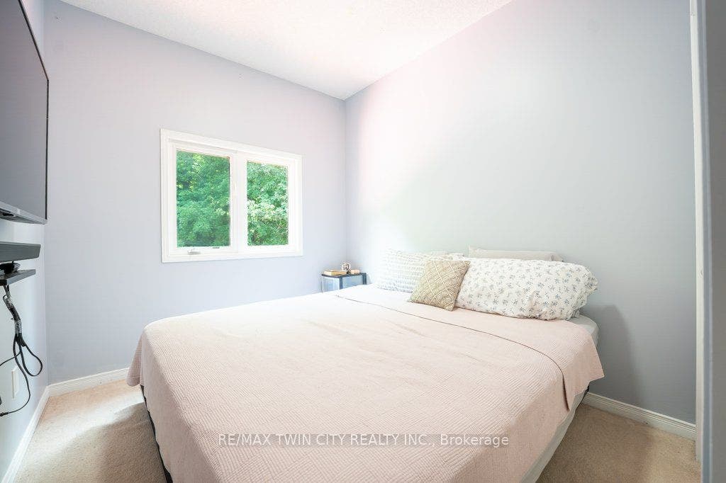 110 Activa Avenue, #E33, Kitchener, Waterloo ON N2E 4K4 110 Activa Avenue, #E33, Kitchener, Waterloo ON N2E 4K4