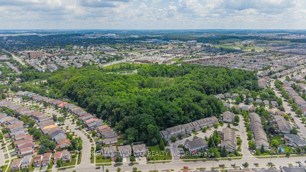 110 Activa Avenue, #E33, Kitchener, Waterloo ON N2E 4K4 110 Activa Avenue, #E33, Kitchener, Waterloo ON N2E 4K4