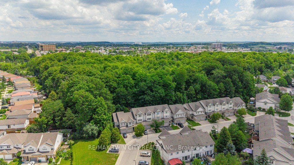 110 Activa Avenue, #E33, Kitchener, Waterloo ON N2E 4K4 110 Activa Avenue, #E33, Kitchener, Waterloo ON N2E 4K4